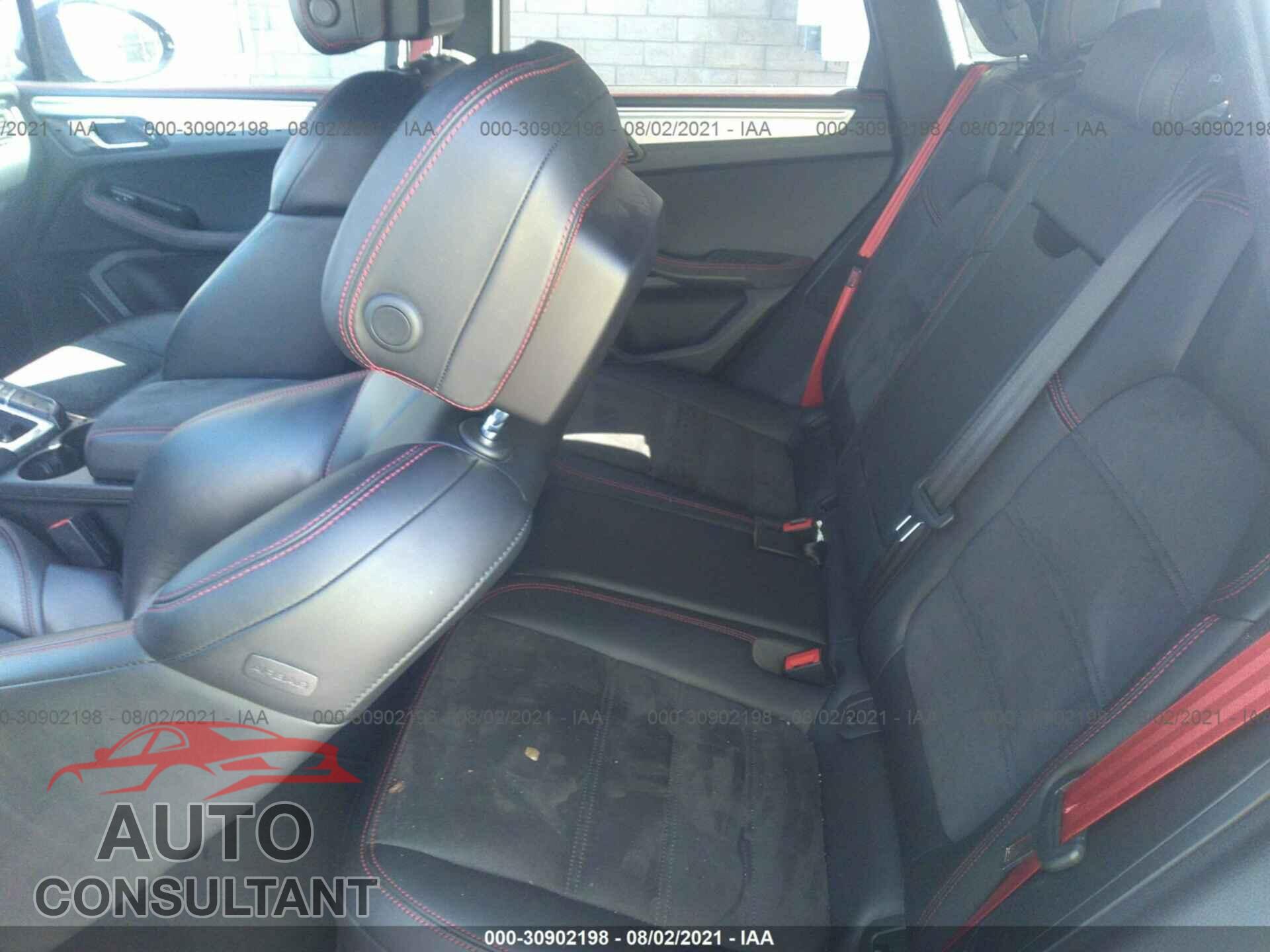 PORSCHE MACAN 2017 - WP1AG2A59HLB53166