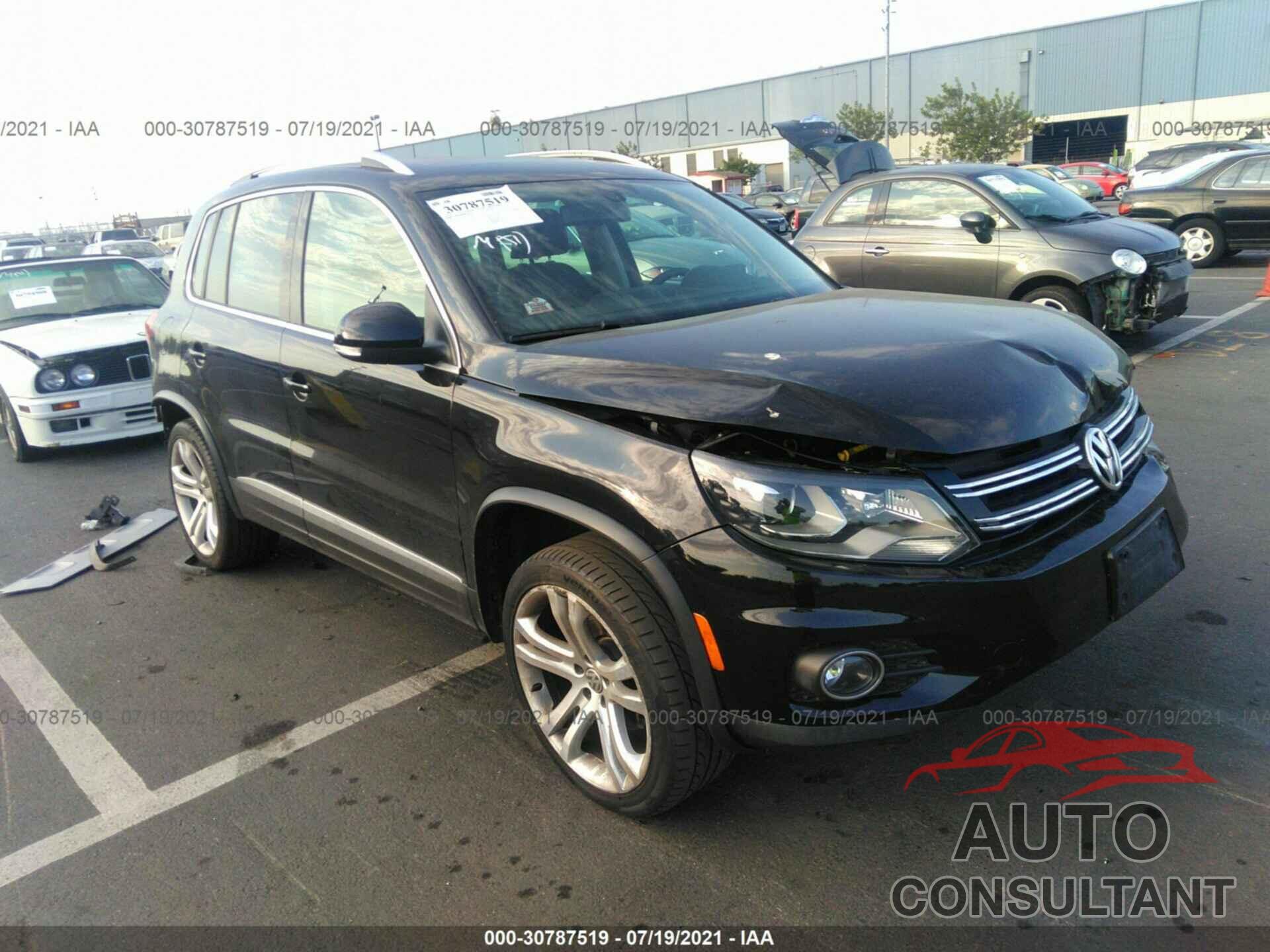 VOLKSWAGEN TIGUAN 2016 - WVGAV7AXXGW524897