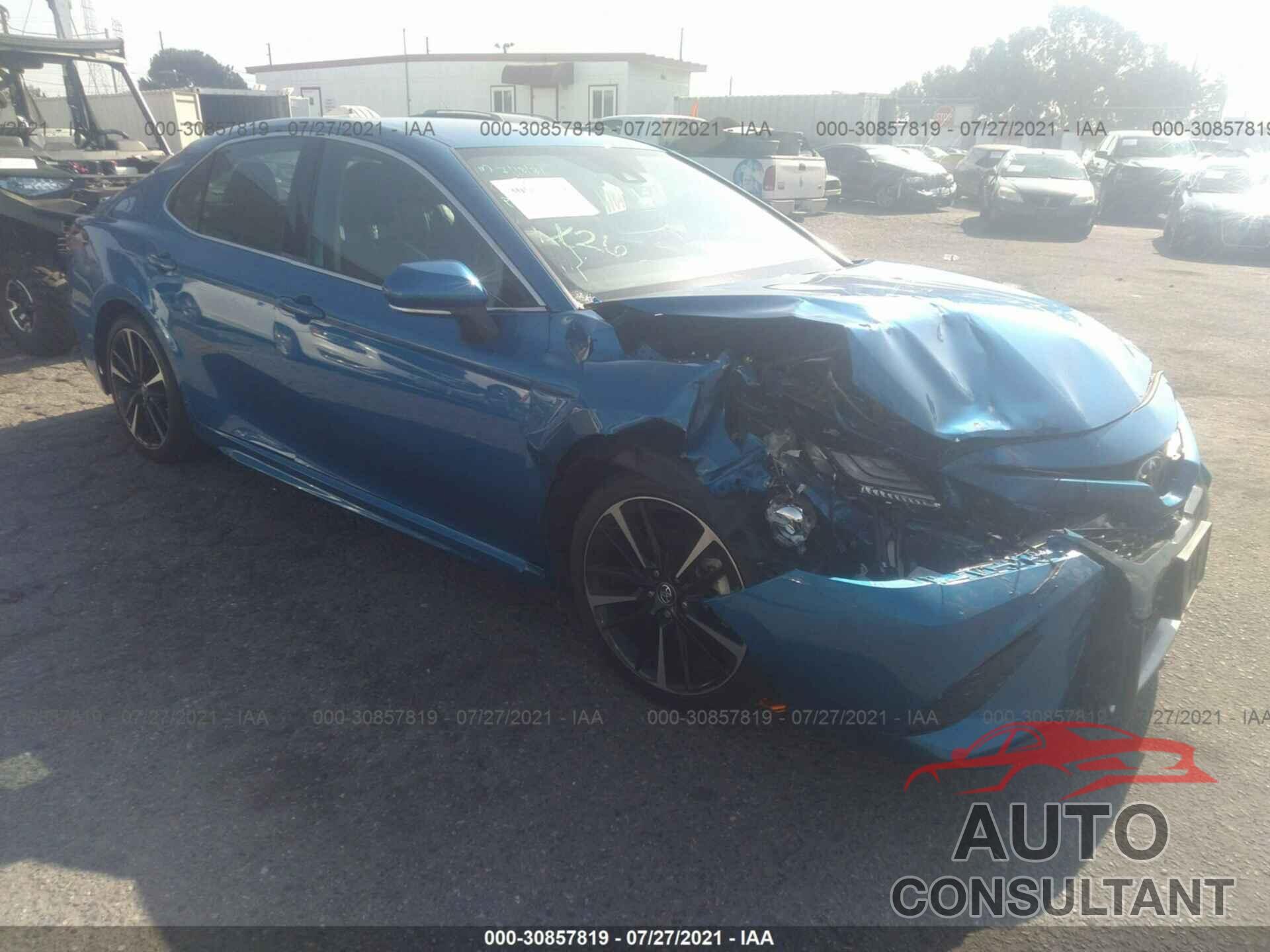 TOYOTA CAMRY 2019 - 4T1B61HK5KU282159