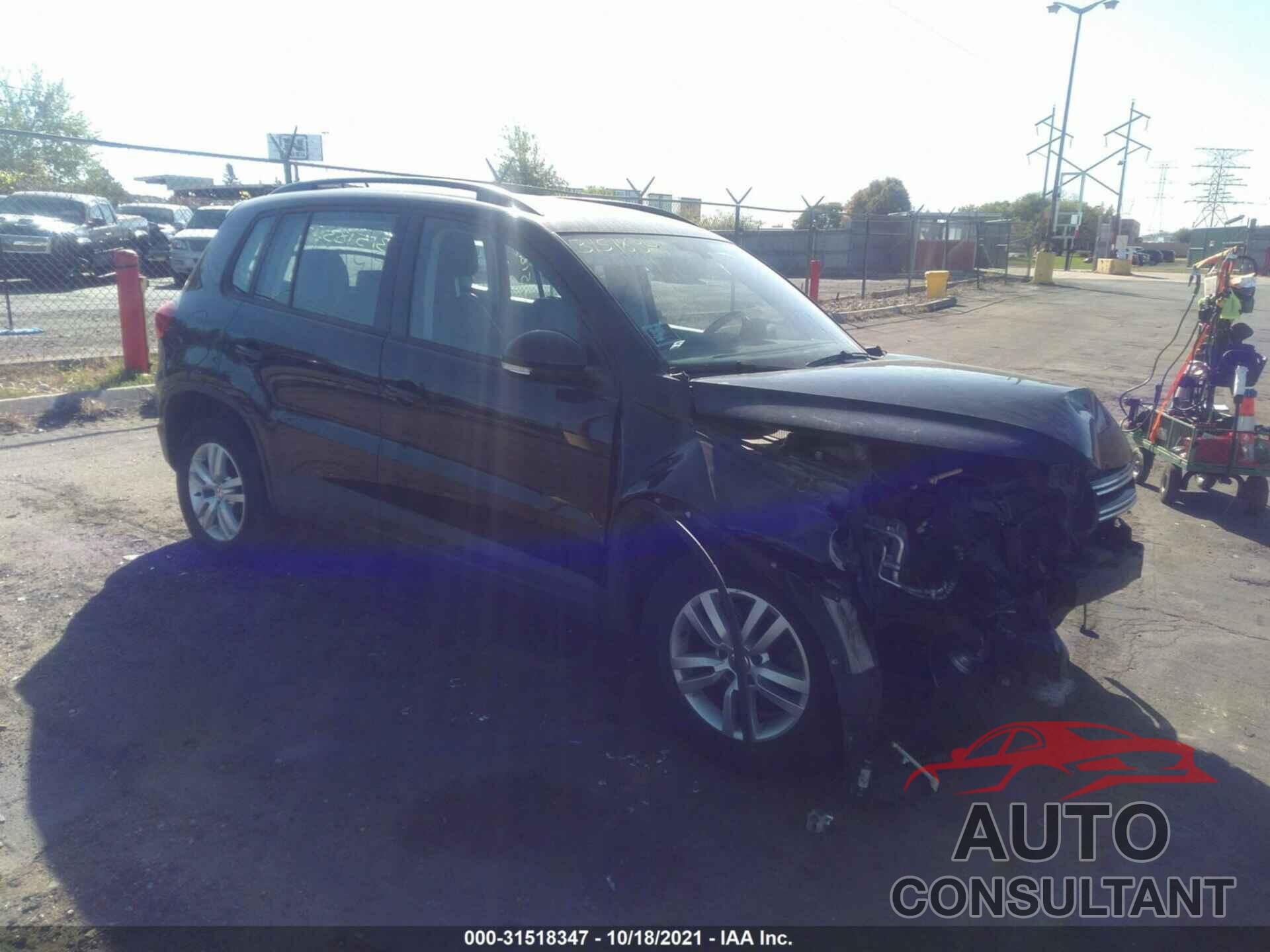 VOLKSWAGEN TIGUAN 2016 - WVGBV7AX9GW604261