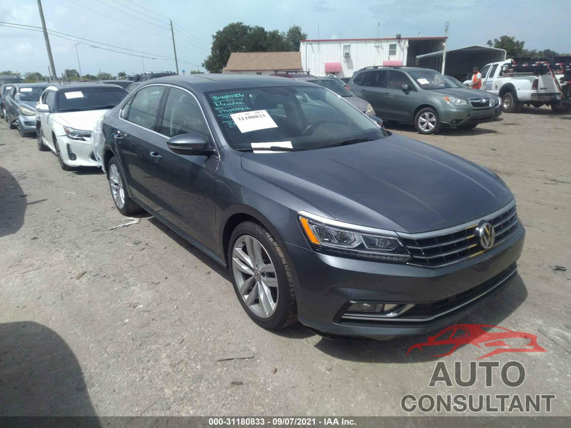 VOLKSWAGEN PASSAT 2018 - 1VWBA7A38JC007170