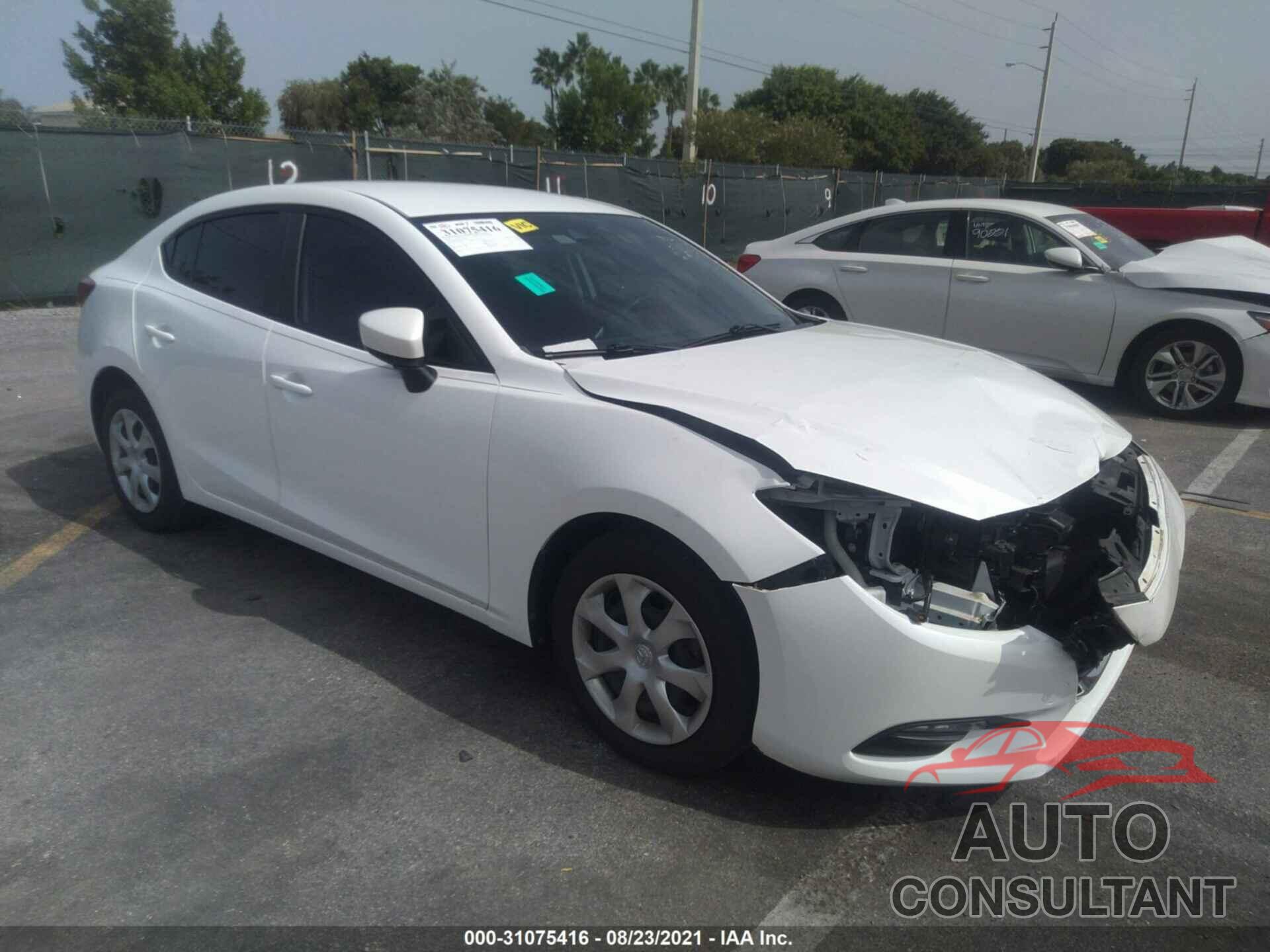MAZDA MAZDA3 4-DOOR 2018 - 3MZBN1U75JM196875