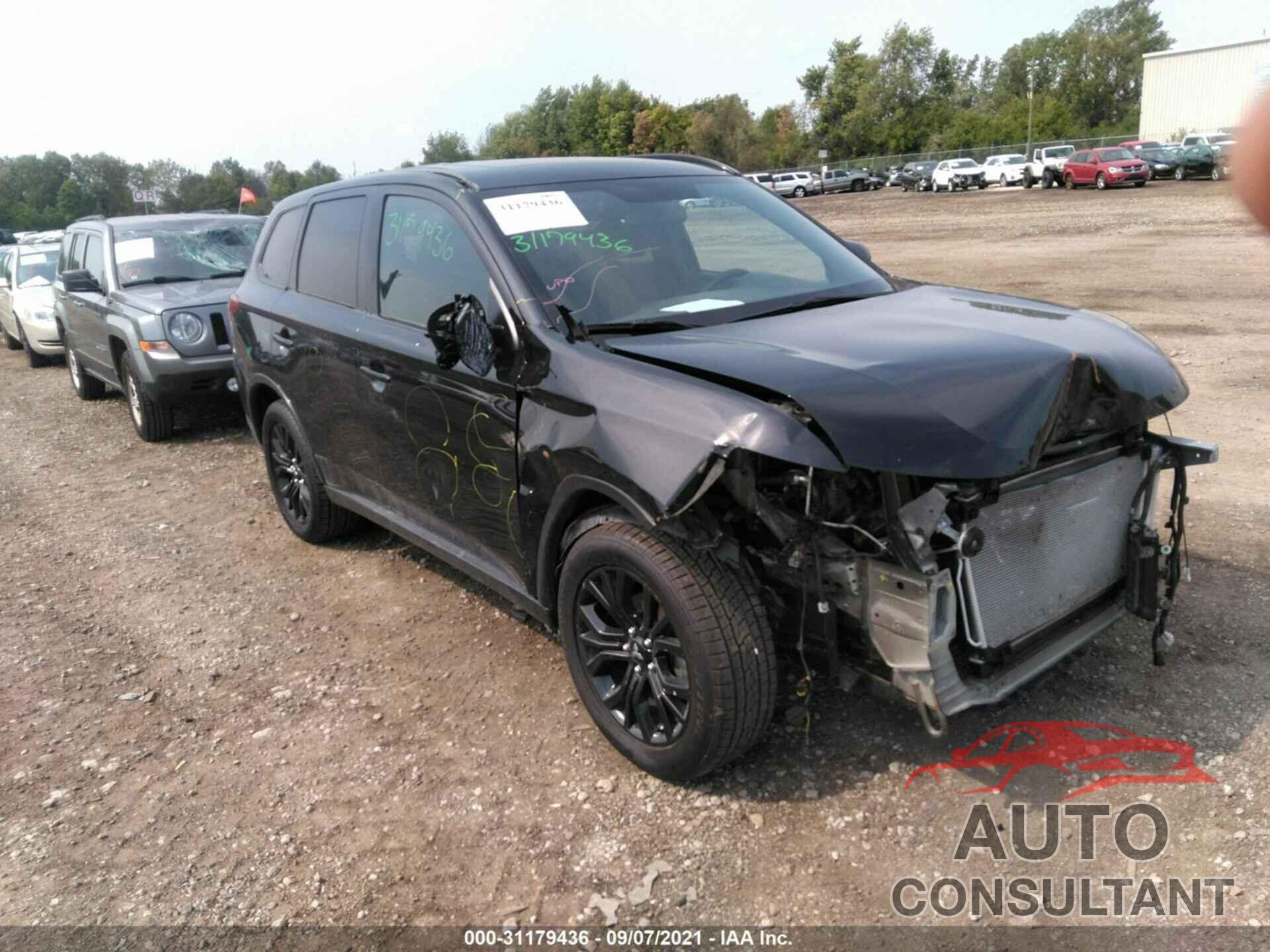 MITSUBISHI OUTLANDER 2018 - JA4AZ3A34JZ031506