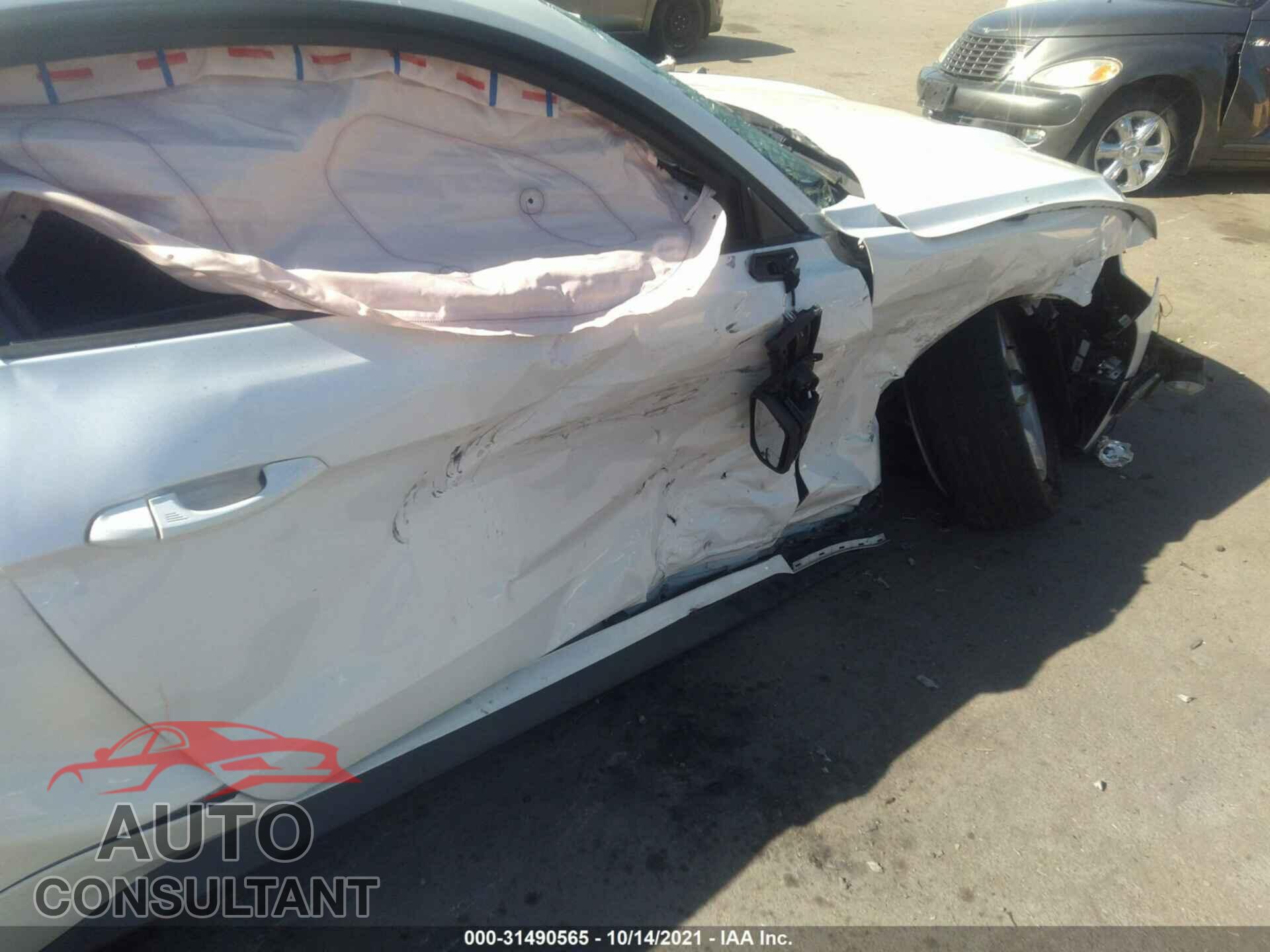 FORD MUSTANG 2017 - 1FA6P8AM2H5282085