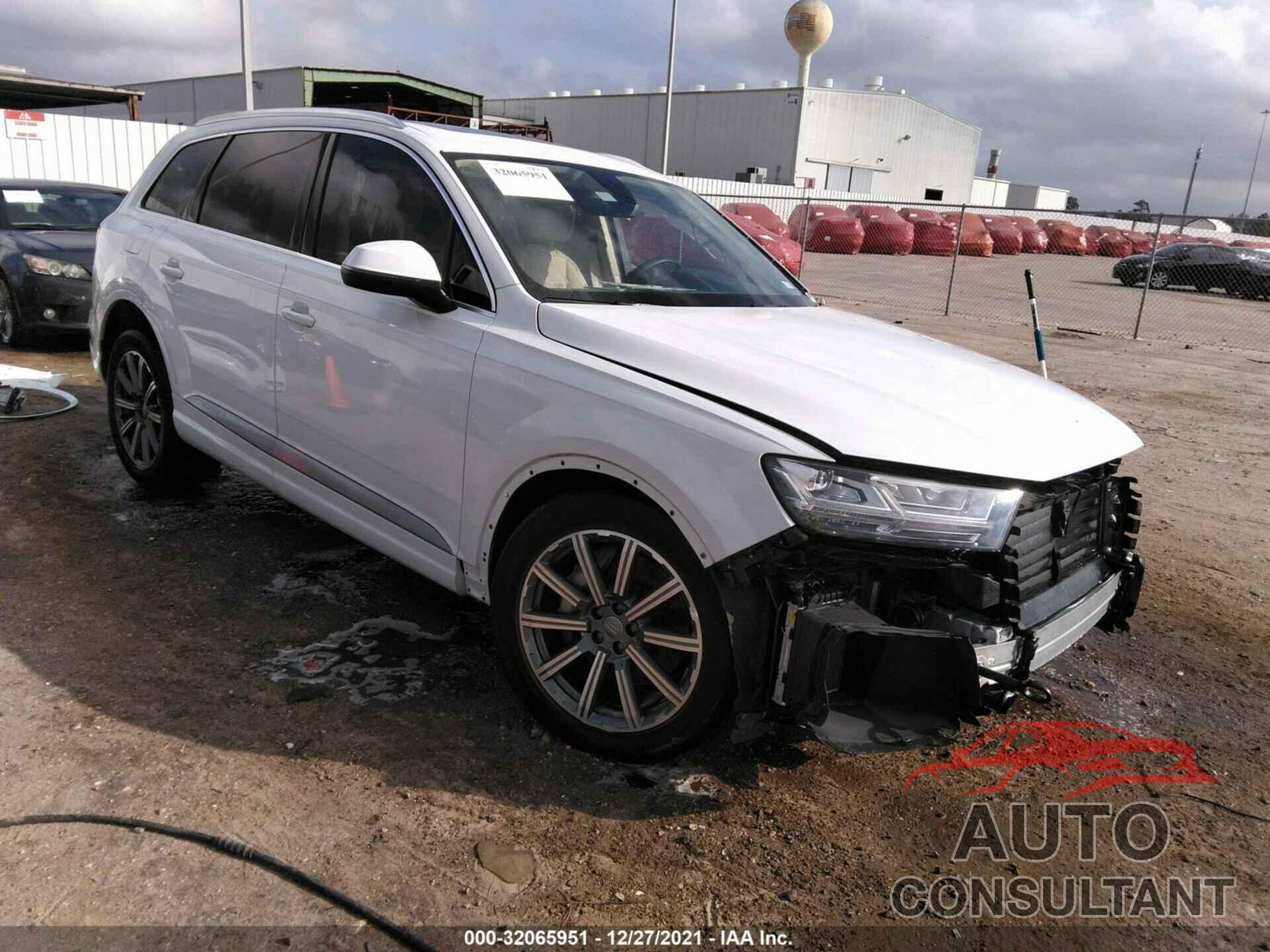 AUDI Q7 2019 - WA1LAAF7XKD041763