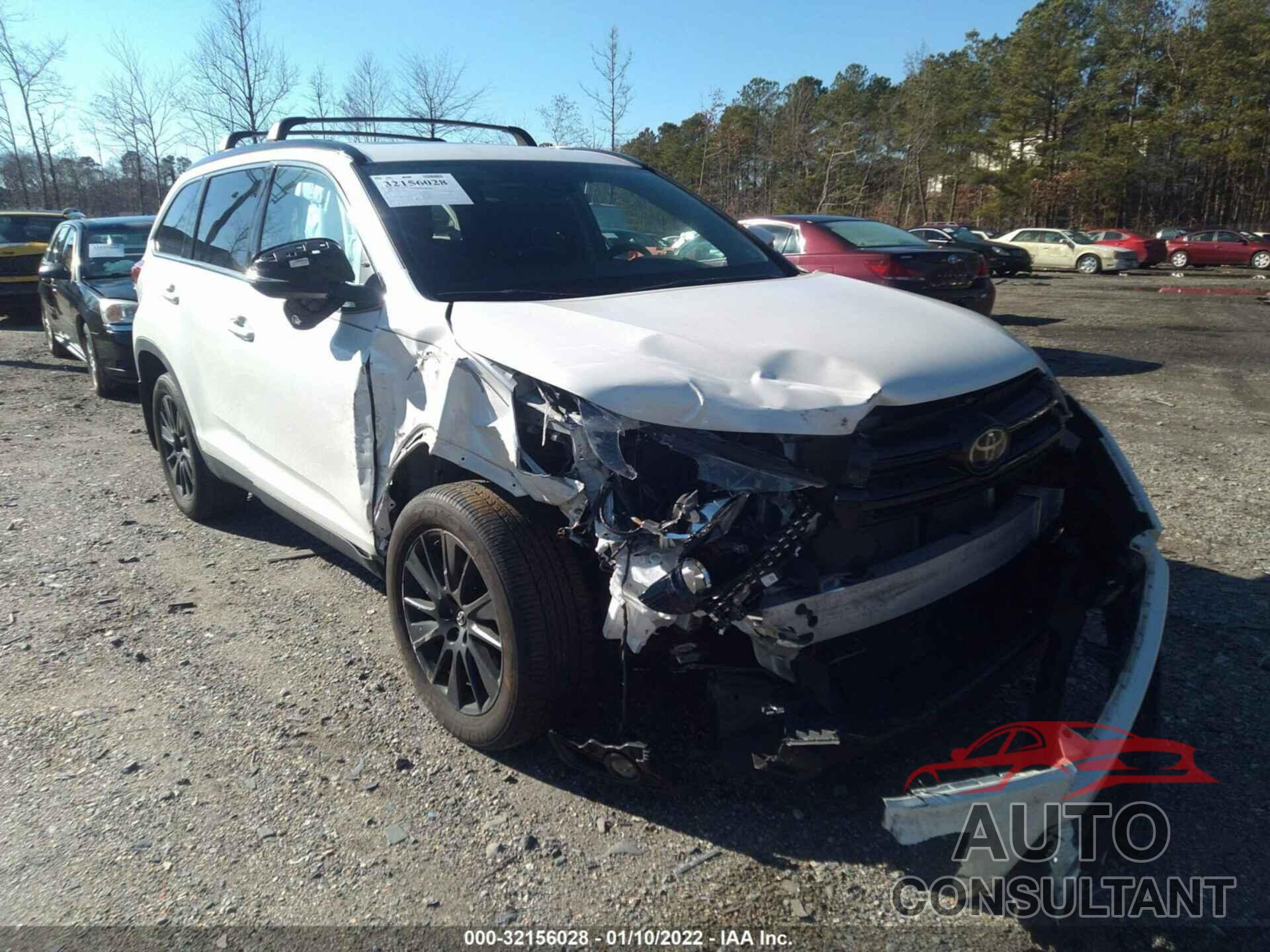 TOYOTA HIGHLANDER 2019 - 5TDJZRFH5KS571009