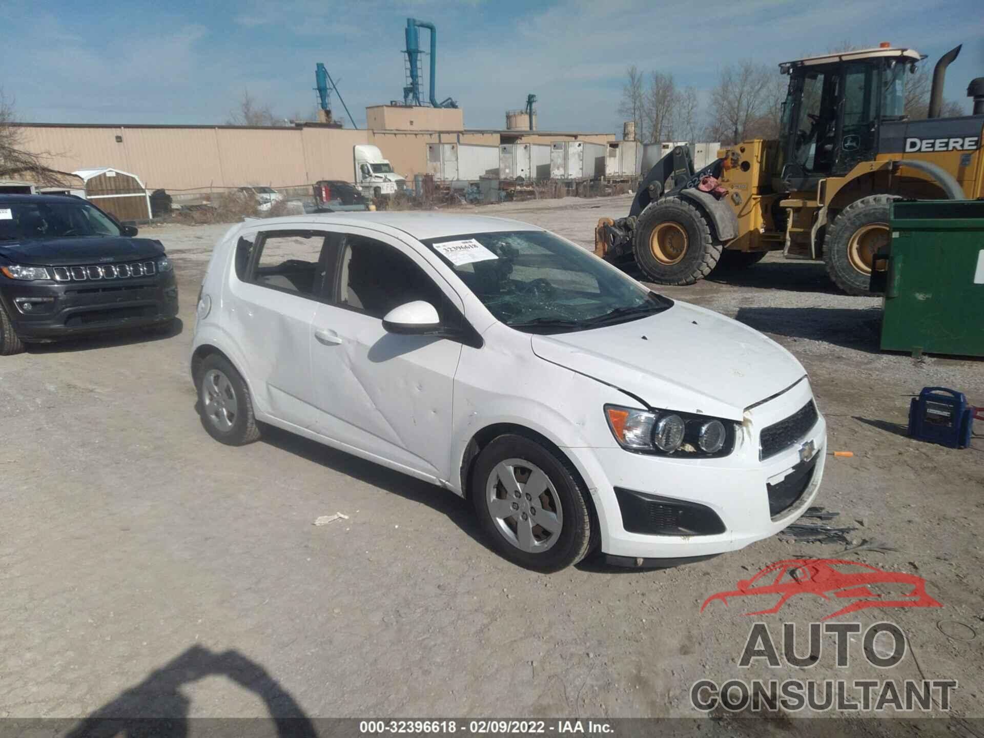 CHEVROLET SONIC 2016 - 1G1JA6SH8G4164423