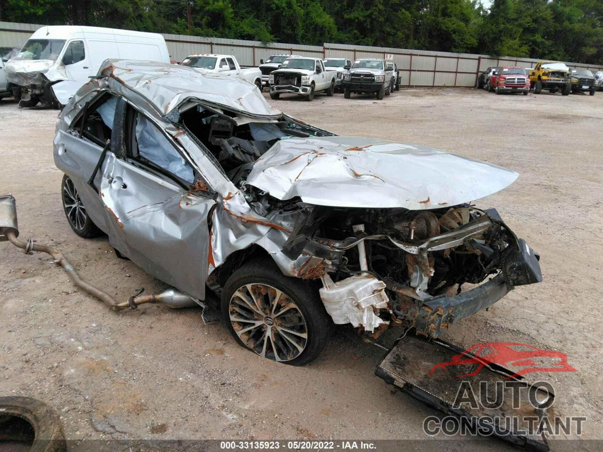 TOYOTA CAMRY 2016 - 4T4BF1FK9GR525701