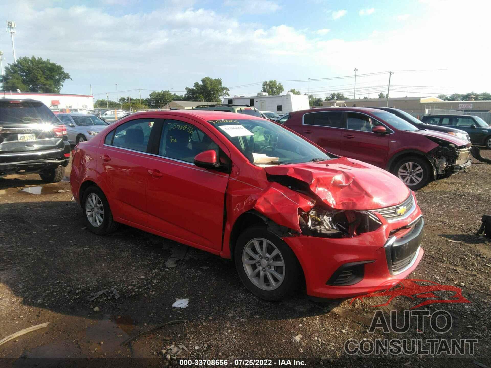 CHEVROLET SONIC 2017 - 1G1JC5SB4H4127208