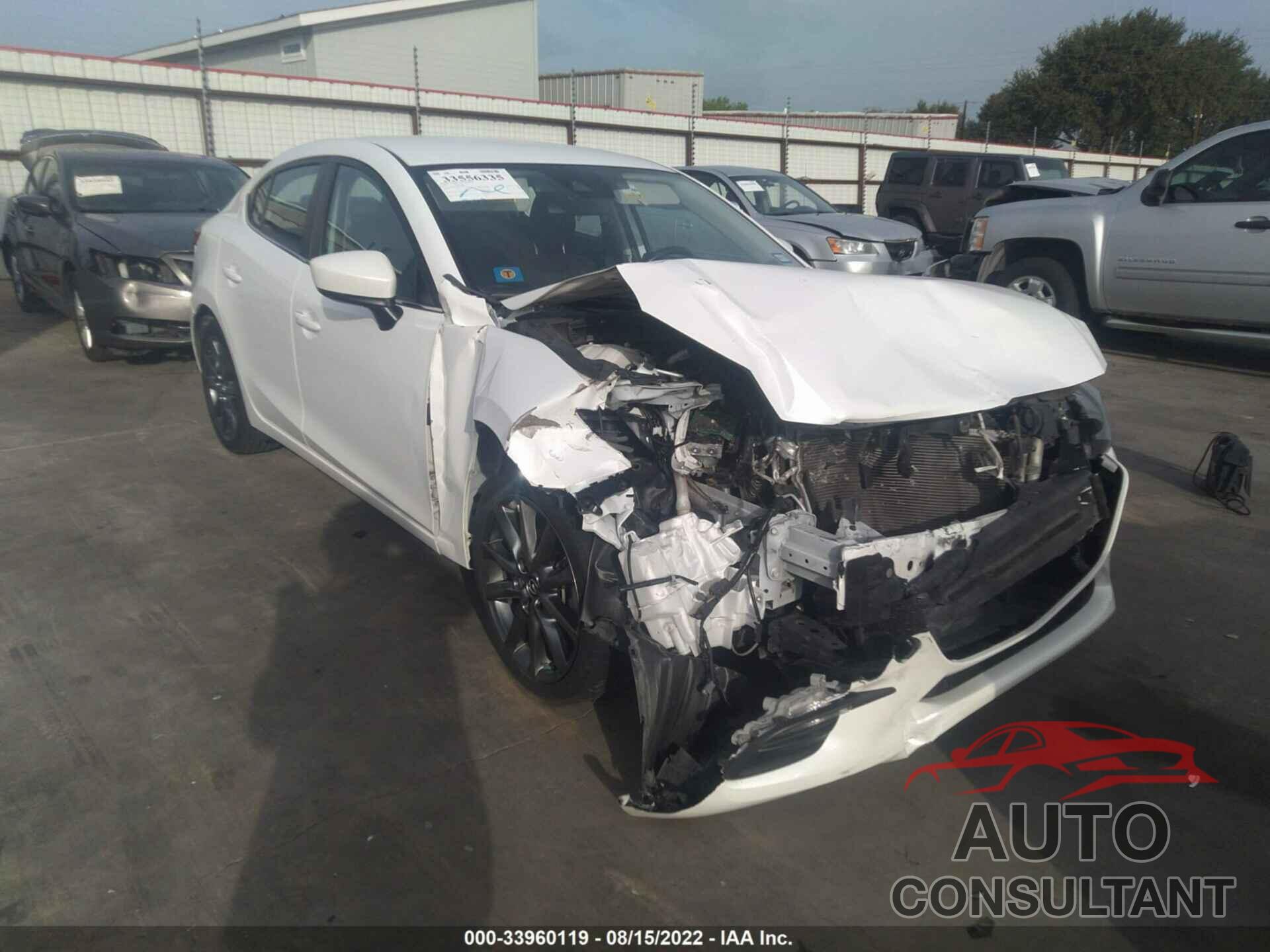 MAZDA MAZDA3 4-DOOR 2018 - 3MZBN1V31JM160676