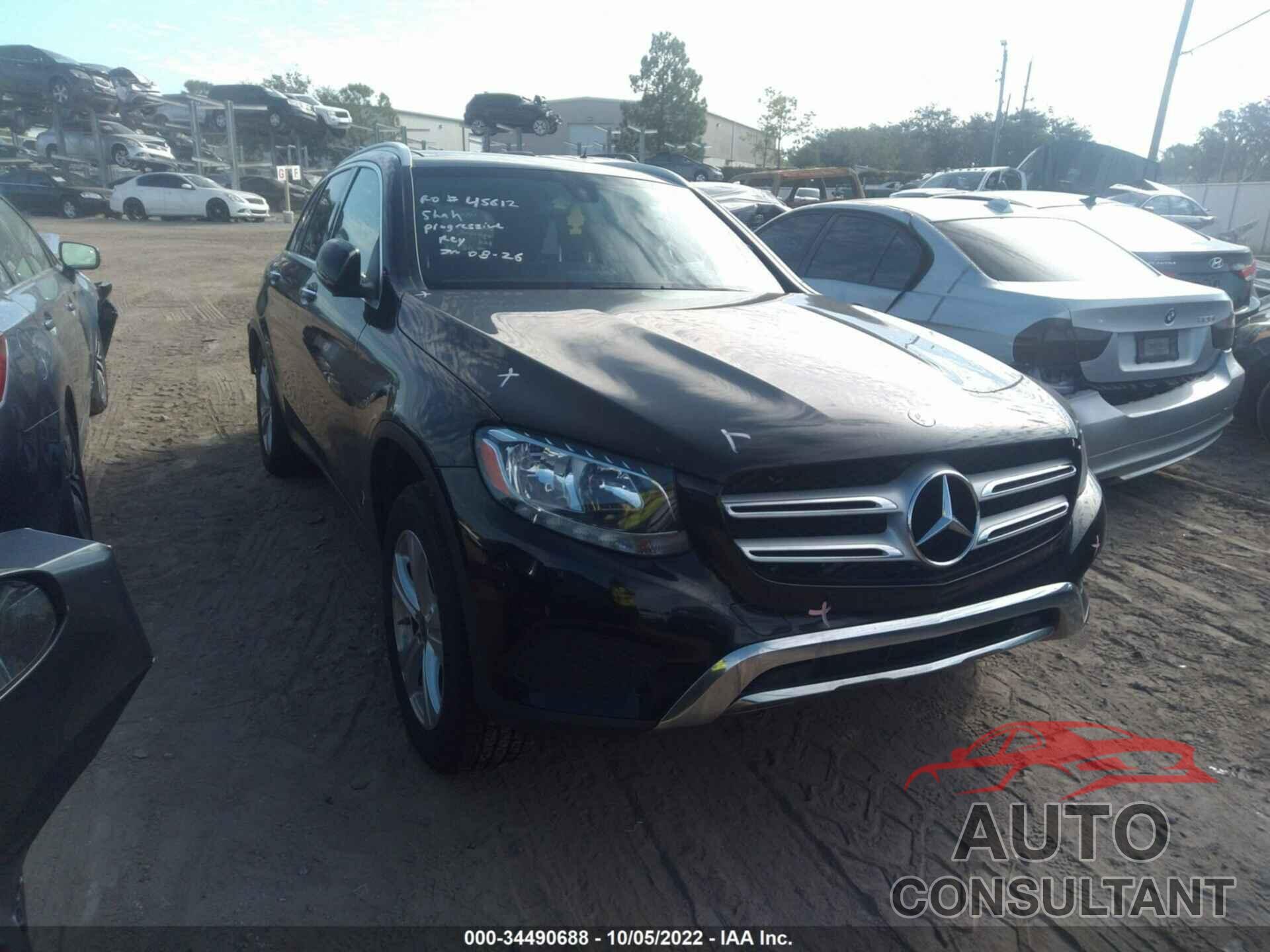 MERCEDES-BENZ GLC 2018 - WDC0G4JB7JV061945