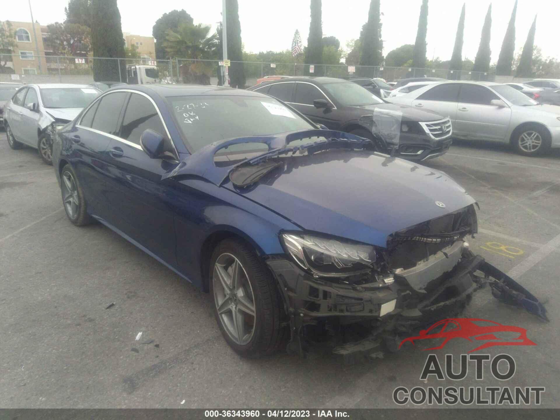 MERCEDES-BENZ C 300 2018 - 55SWF4JB9JU238737