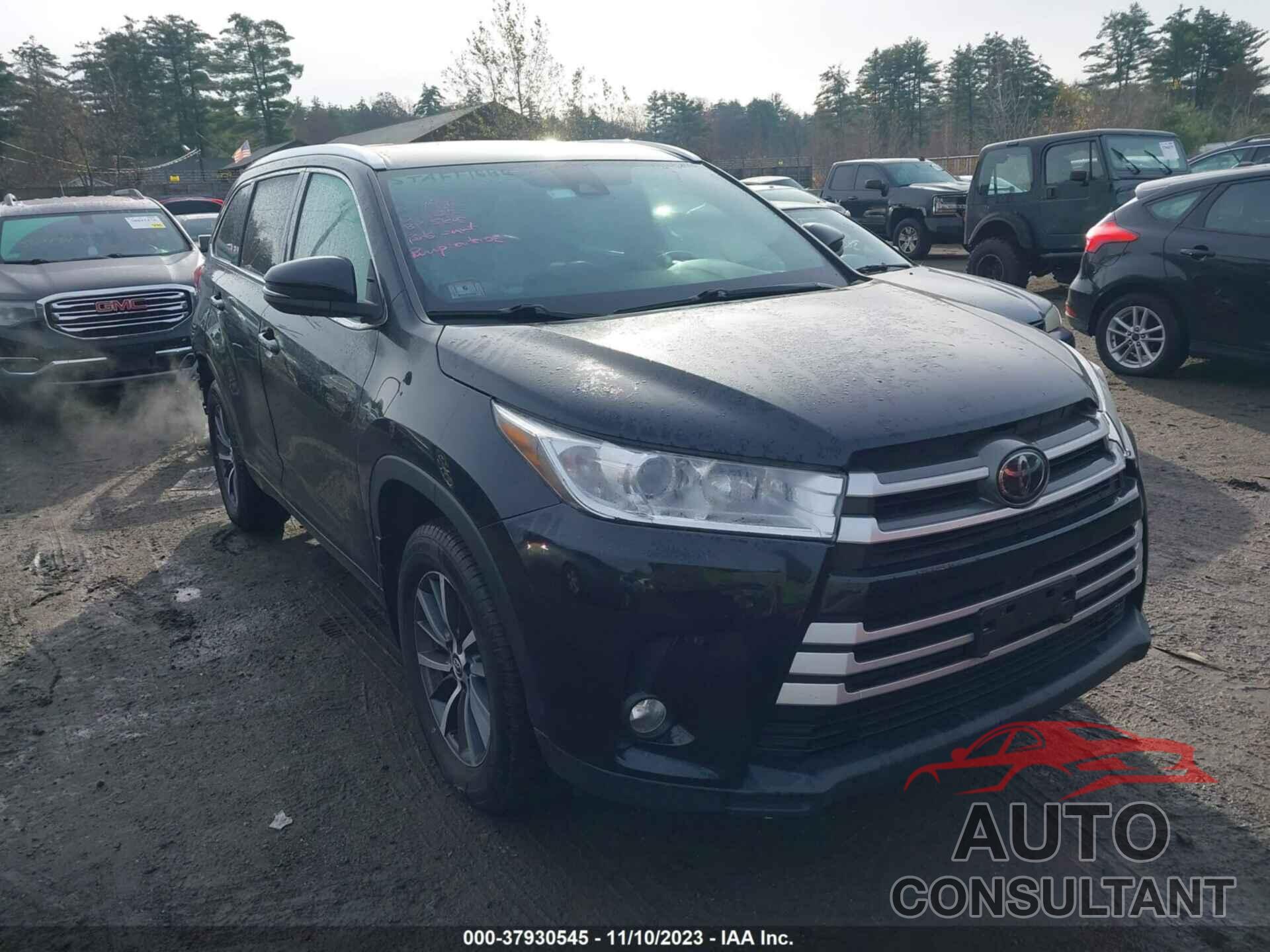 TOYOTA HIGHLANDER 2018 - 5TDJZRFH3JS547838