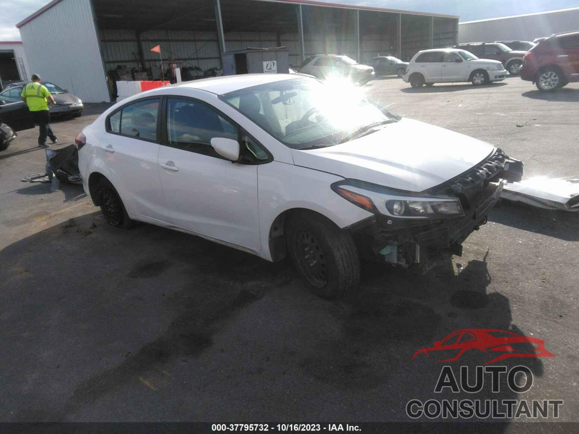 KIA FORTE 2017 - 3KPFK4A70HE113599