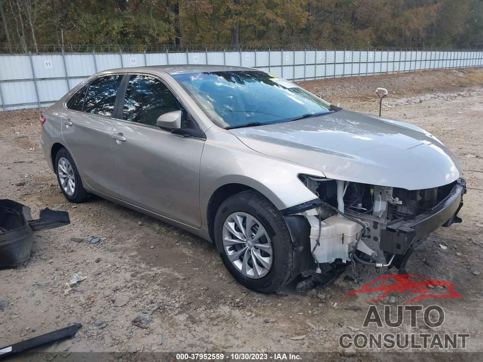 TOYOTA CAMRY 2016 - 4T4BF1FK6GR553522