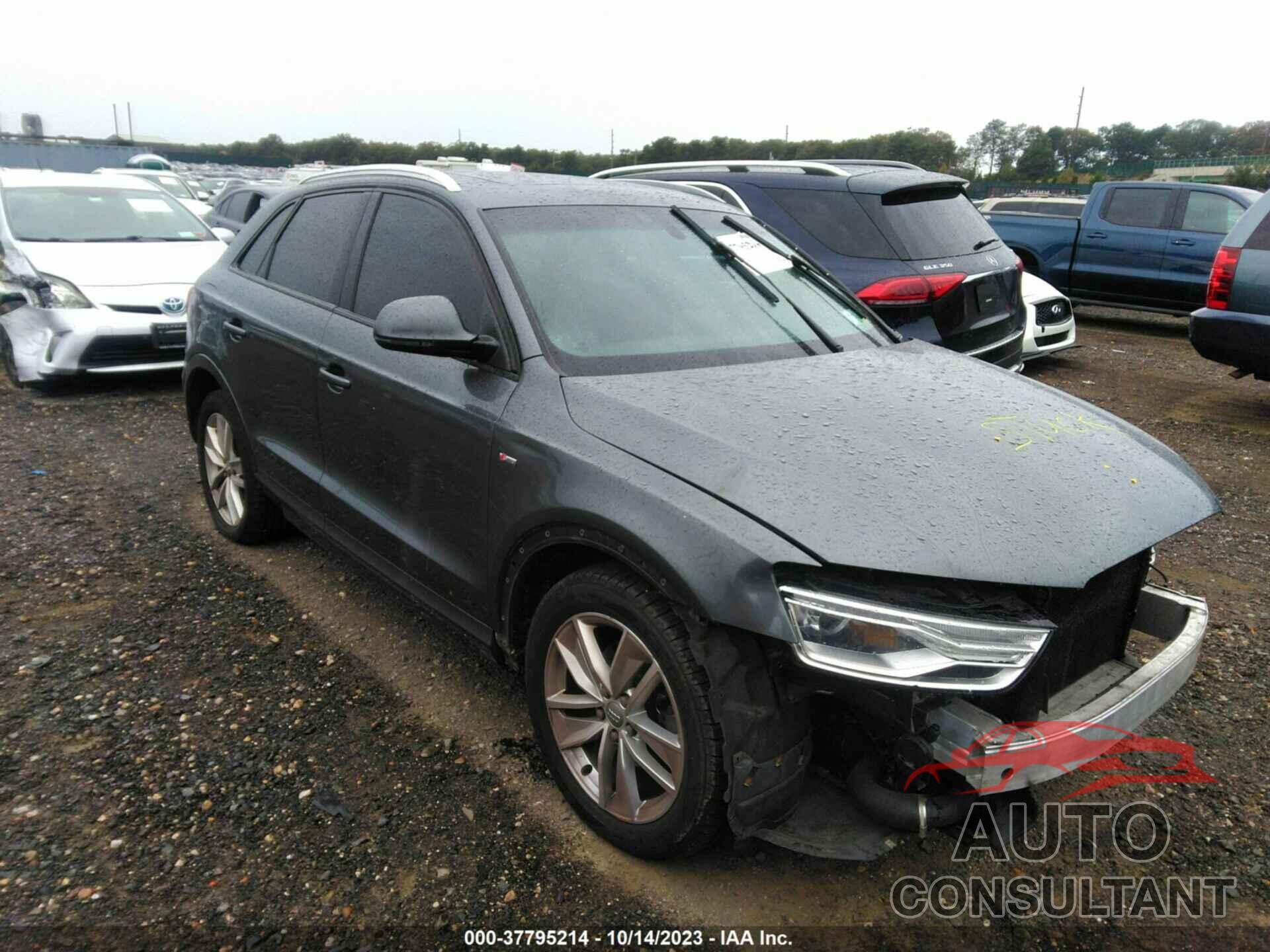 AUDI Q3 2018 - WA1ECCFS1JR014567