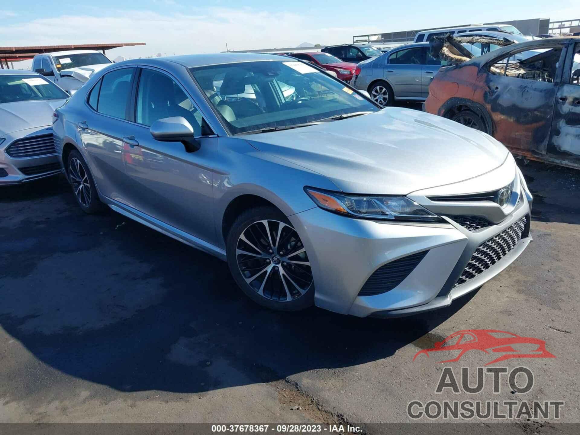 TOYOTA CAMRY 2019 - 4T1B11HK8KU248862