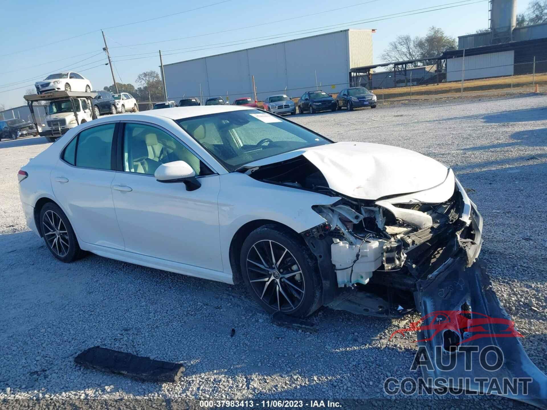 TOYOTA CAMRY 2021 - 4T1G11AK7MU413397