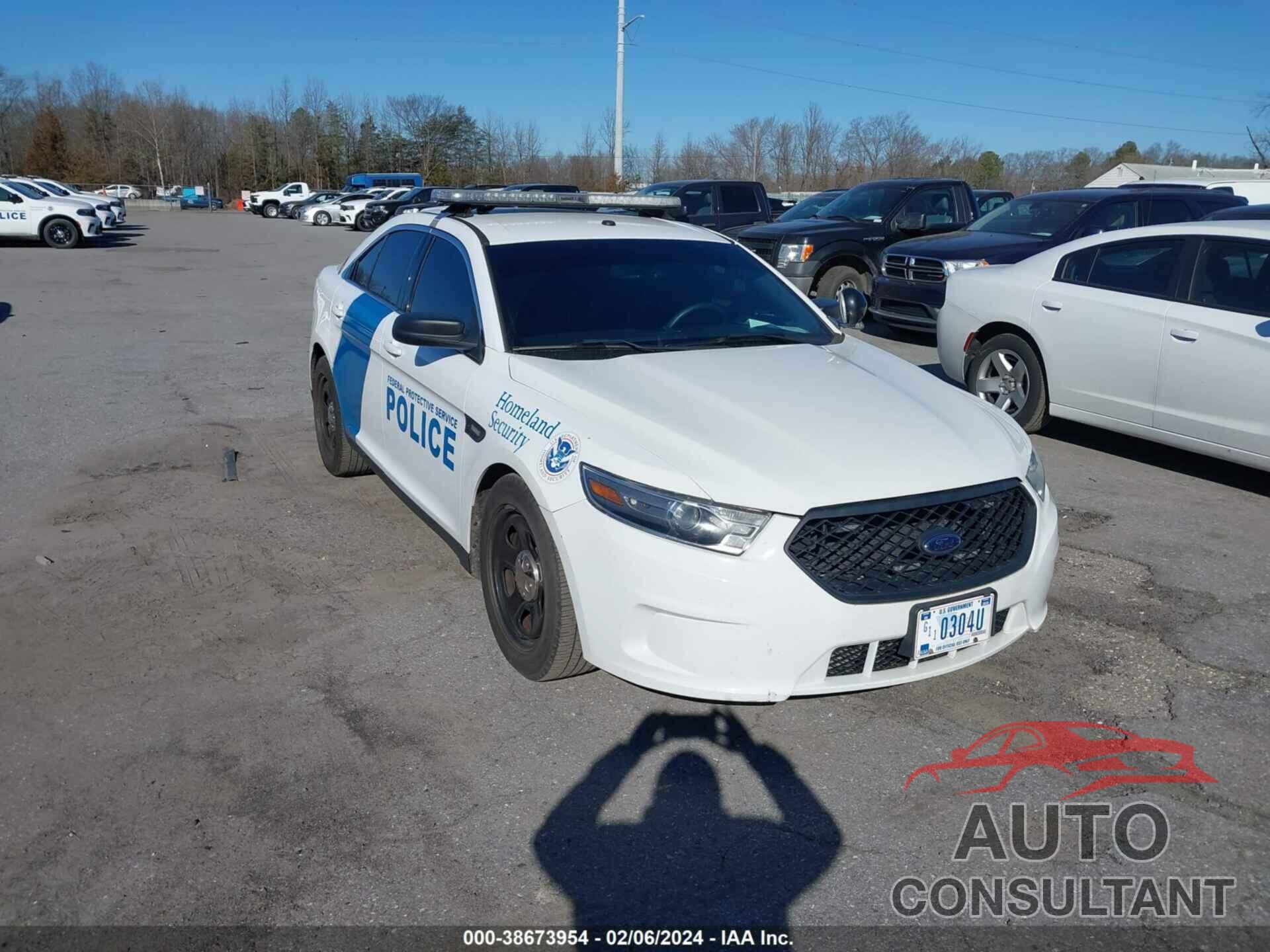 FORD TAURUS 2017 - 1FAHP2L87HG109253