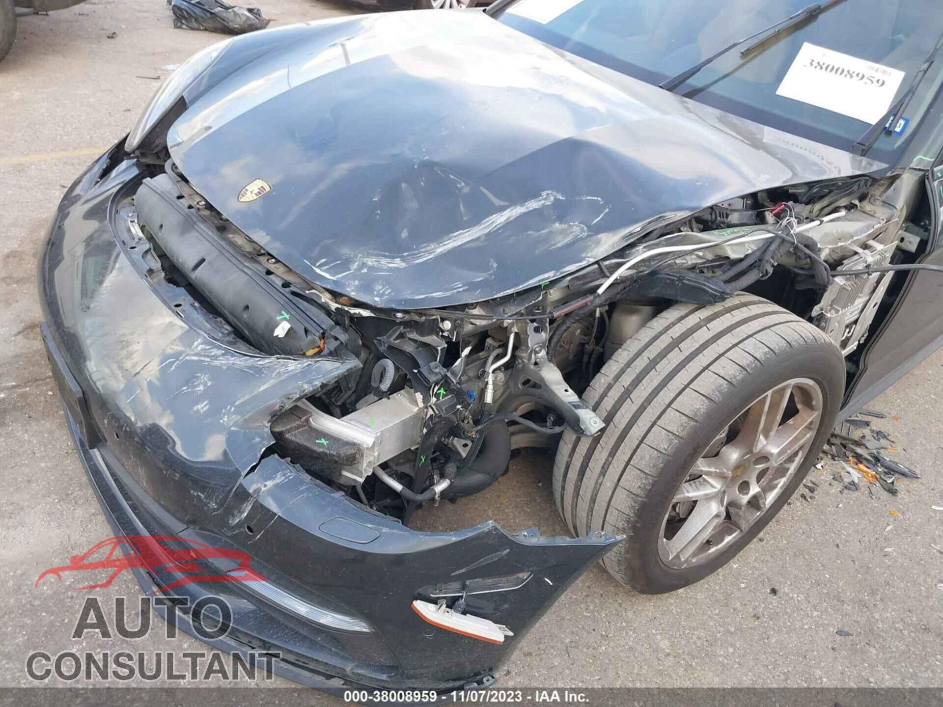 PORSCHE PANAMERA 2017 - WP0AA2A70HL100800