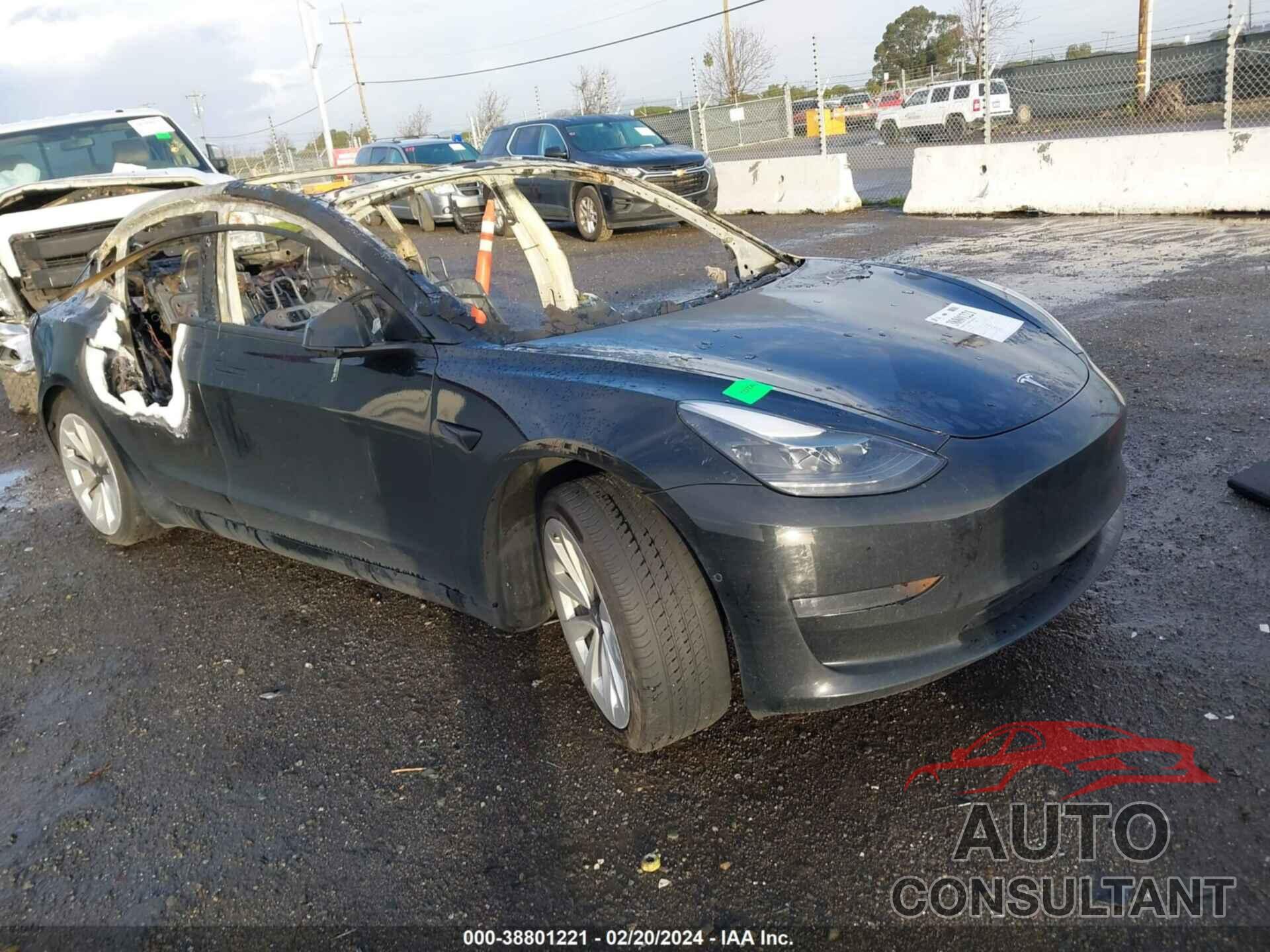TESLA MODEL 3 2022 - 5YJ3E1EA6NF303251