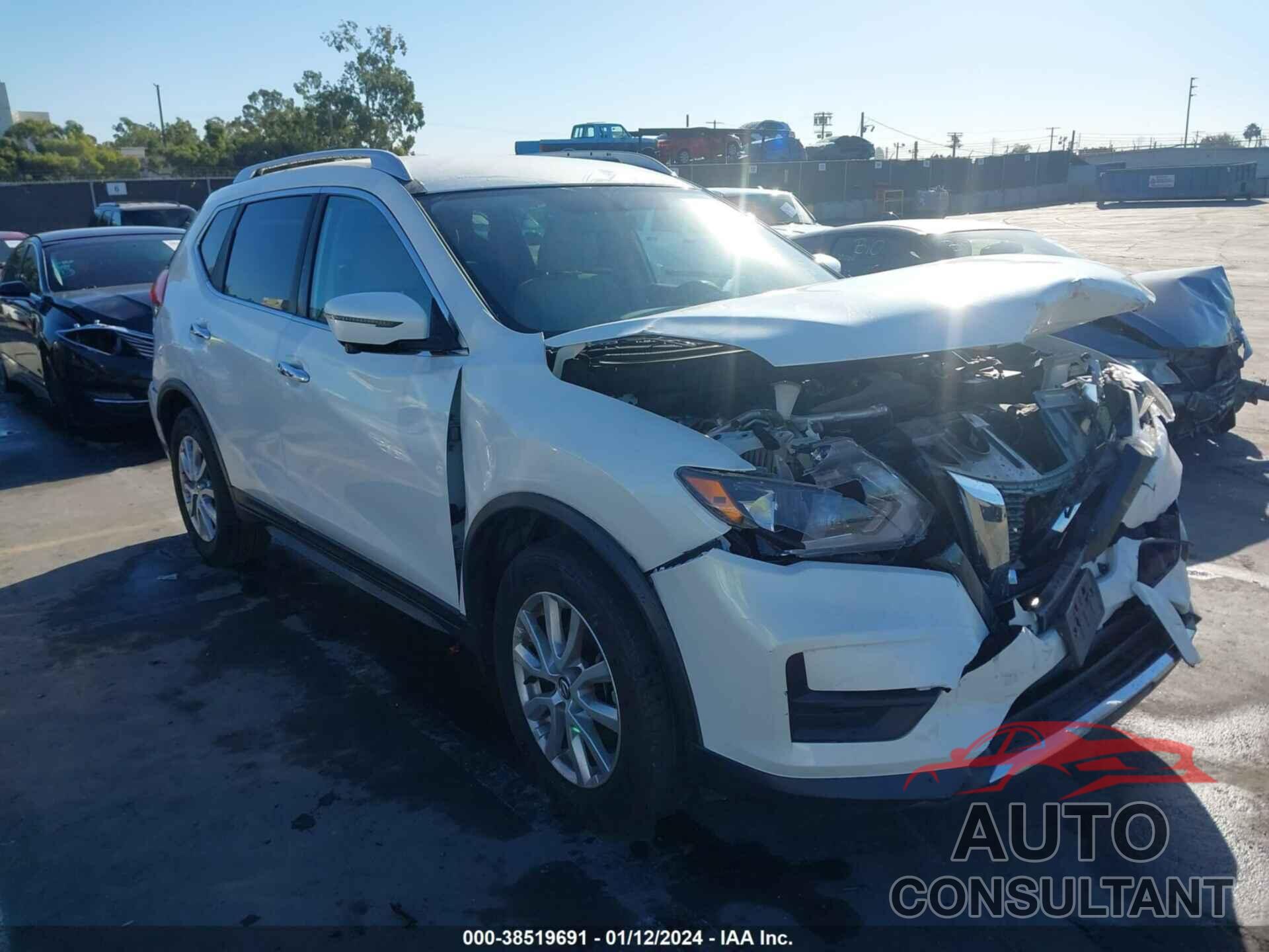 NISSAN ROGUE 2017 - KNMAT2MT7HP597789