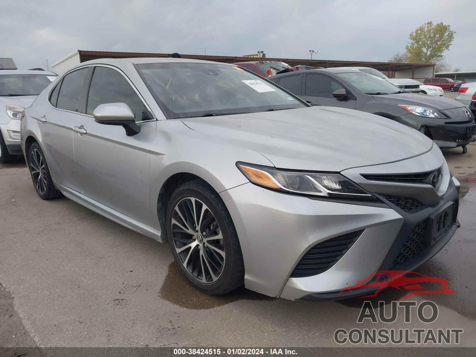 TOYOTA CAMRY 2018 - JTNB11HK2J3014544