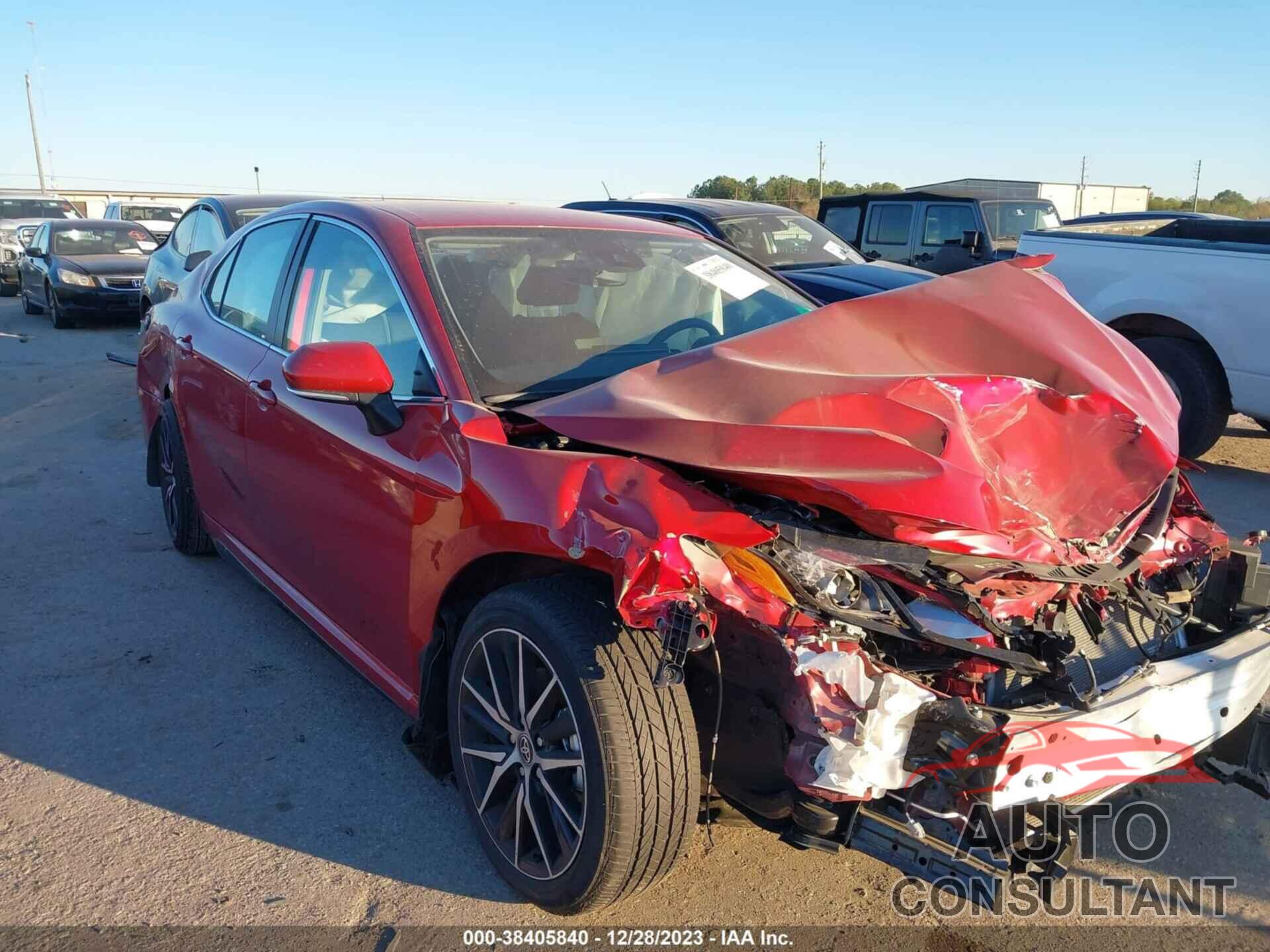 TOYOTA CAMRY 2023 - 4T1G11AK8PU159610