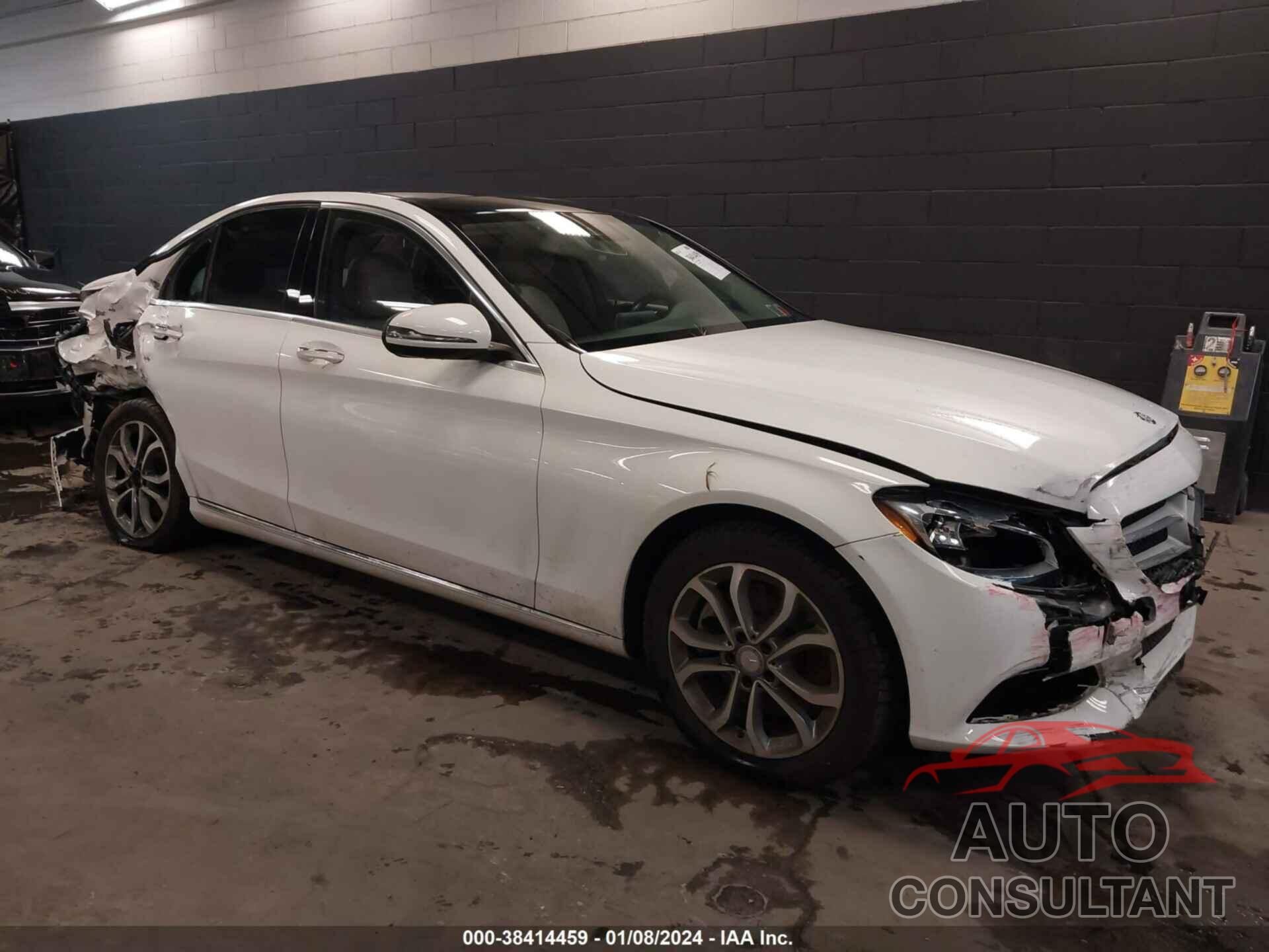 MERCEDES-BENZ C 300 2016 - 55SWF4KB9GU151024