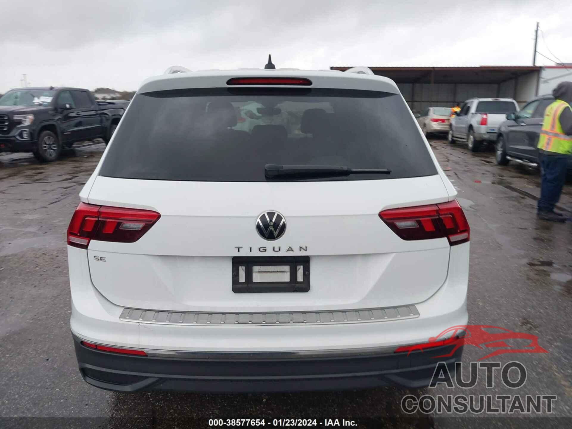 VOLKSWAGEN TIGUAN 2022 - 3VV3B7AX5NM121222