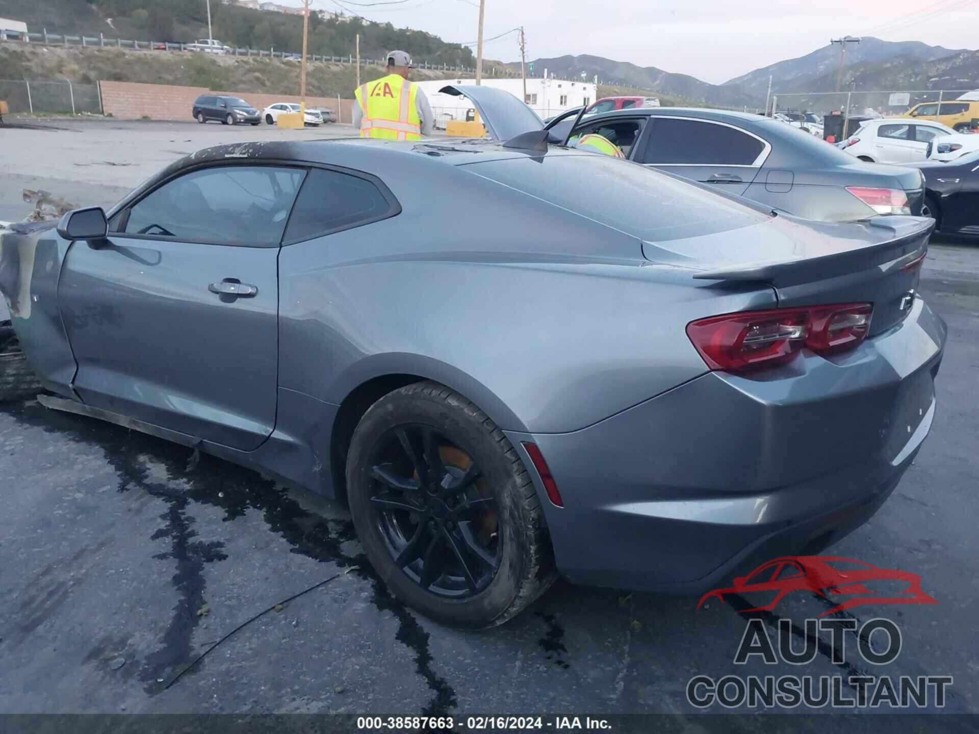 CHEVROLET CAMARO 2019 - 1G1FB1RX6K0116647