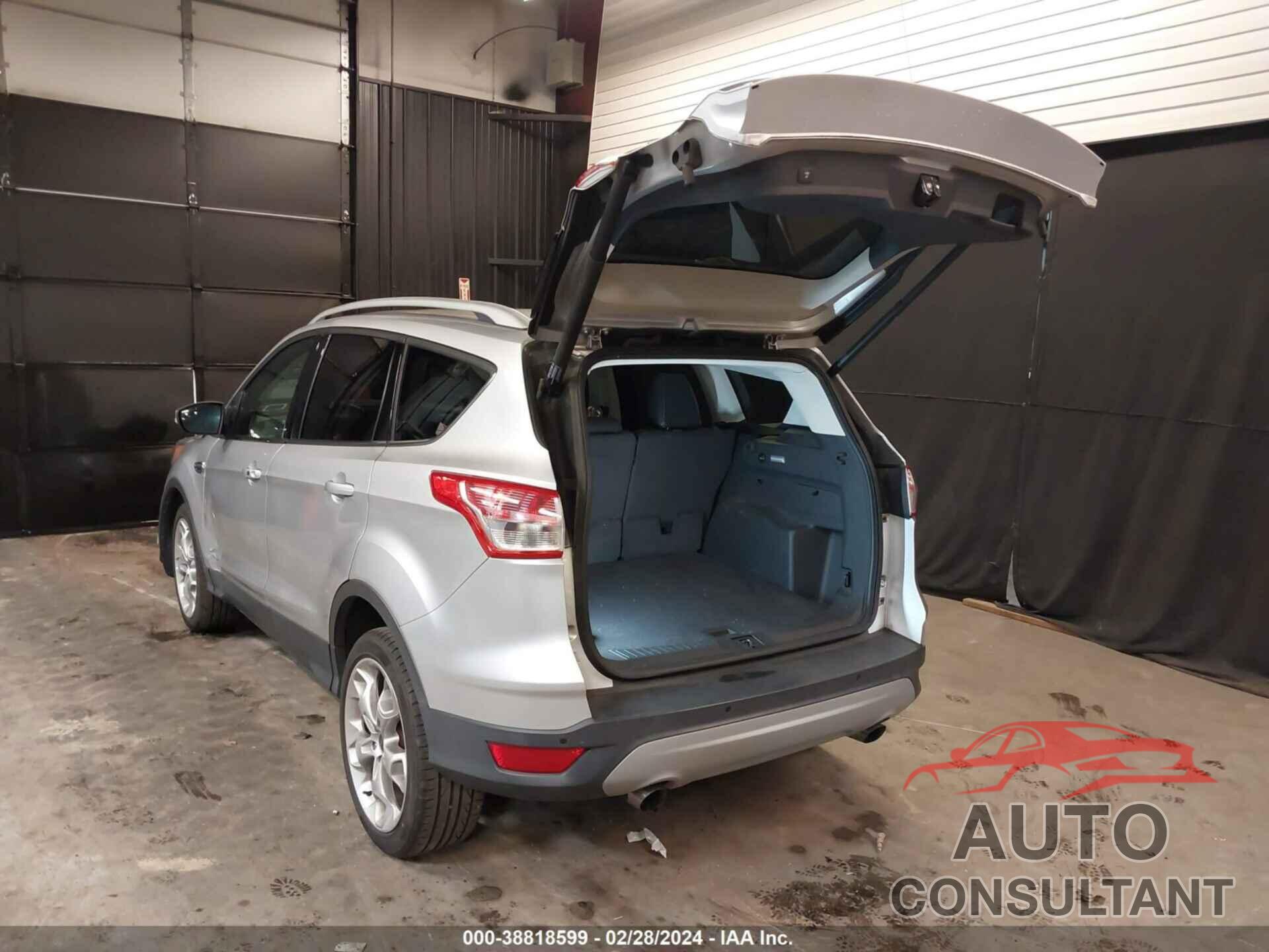 FORD ESCAPE 2016 - 1FMCU9JX5GUC71328