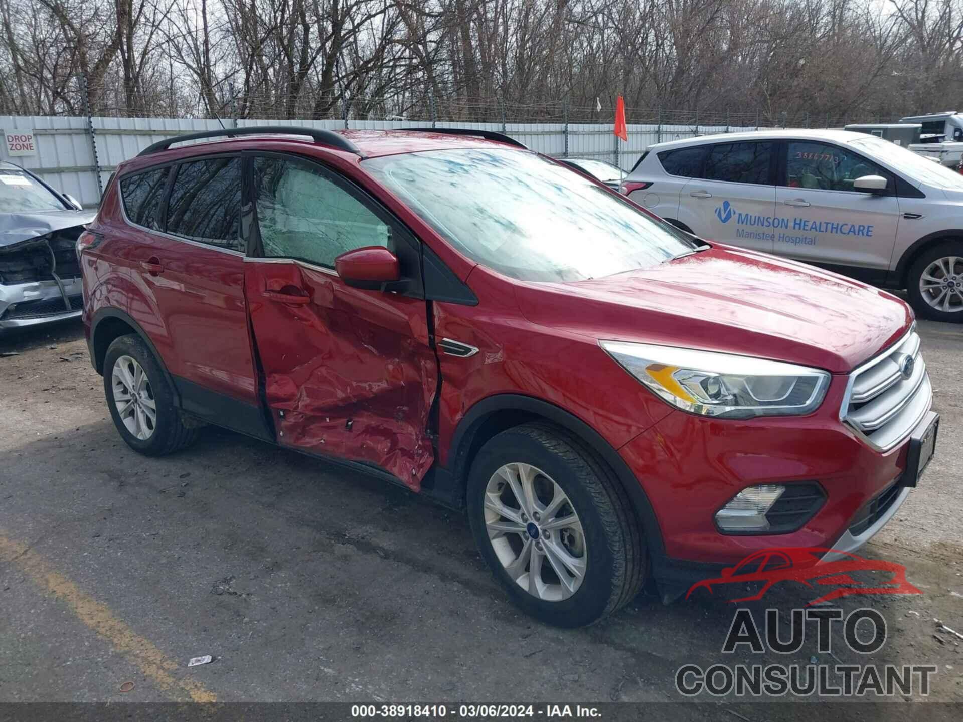 FORD ESCAPE 2018 - 1FMCU9HD0JUB06547