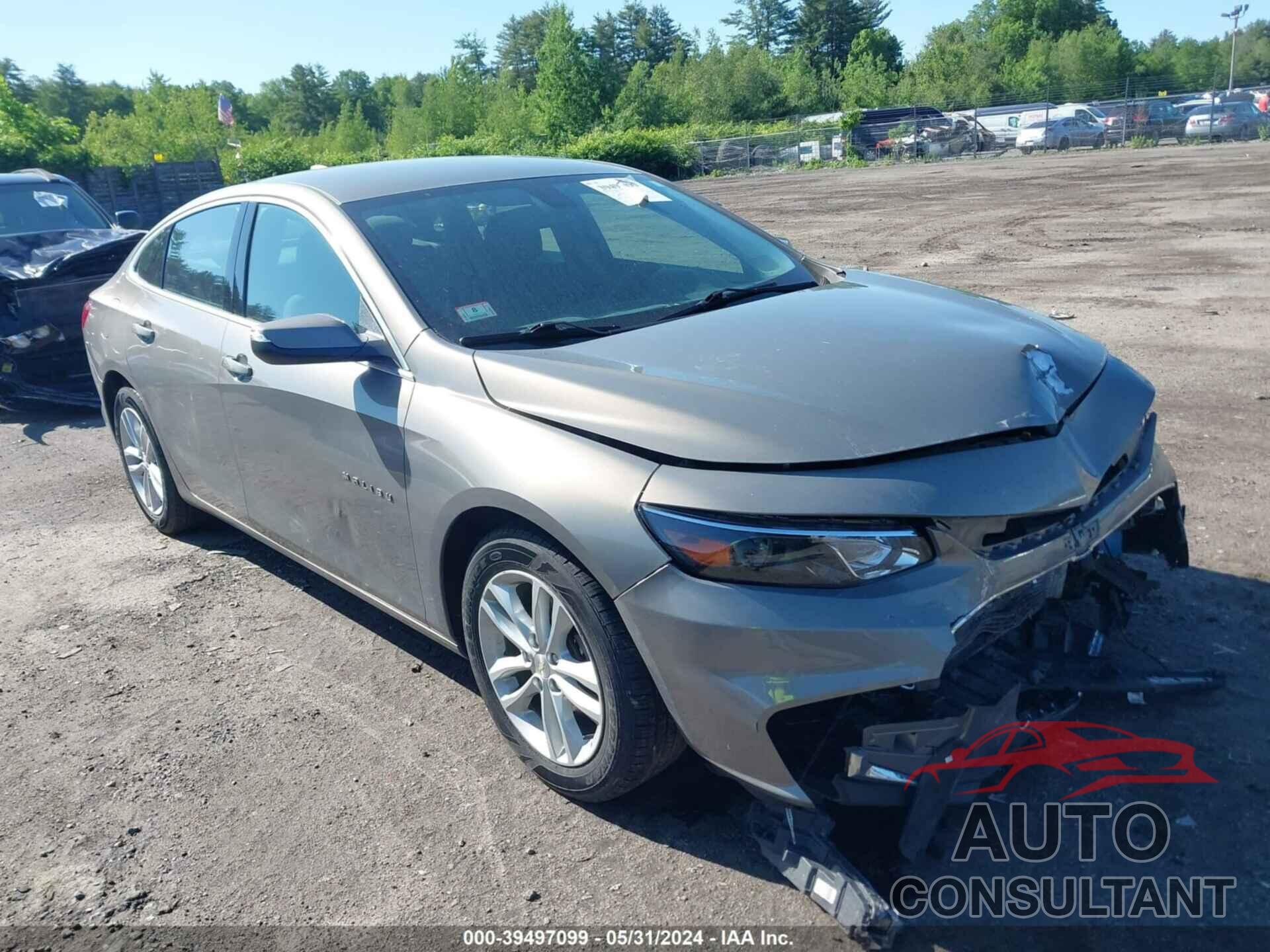 CHEVROLET MALIBU 2017 - 1G1ZE5ST8HF158195