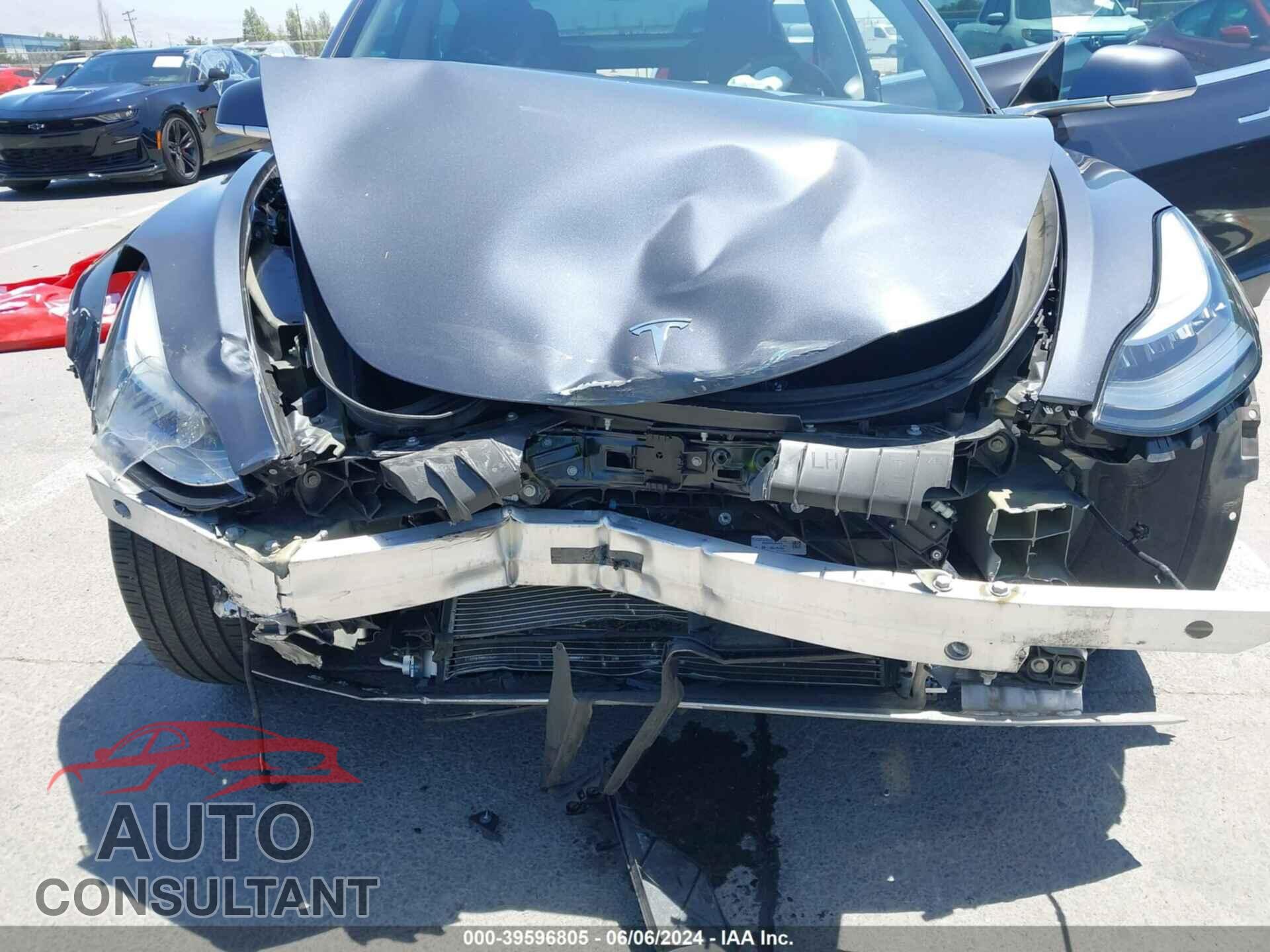 TESLA MODEL 3 2019 - 5YJ3E1EAXKF447493