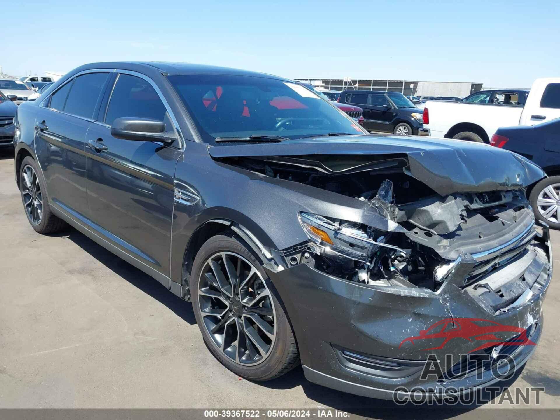 FORD TAURUS 2017 - 1FAHP2E85HG110821