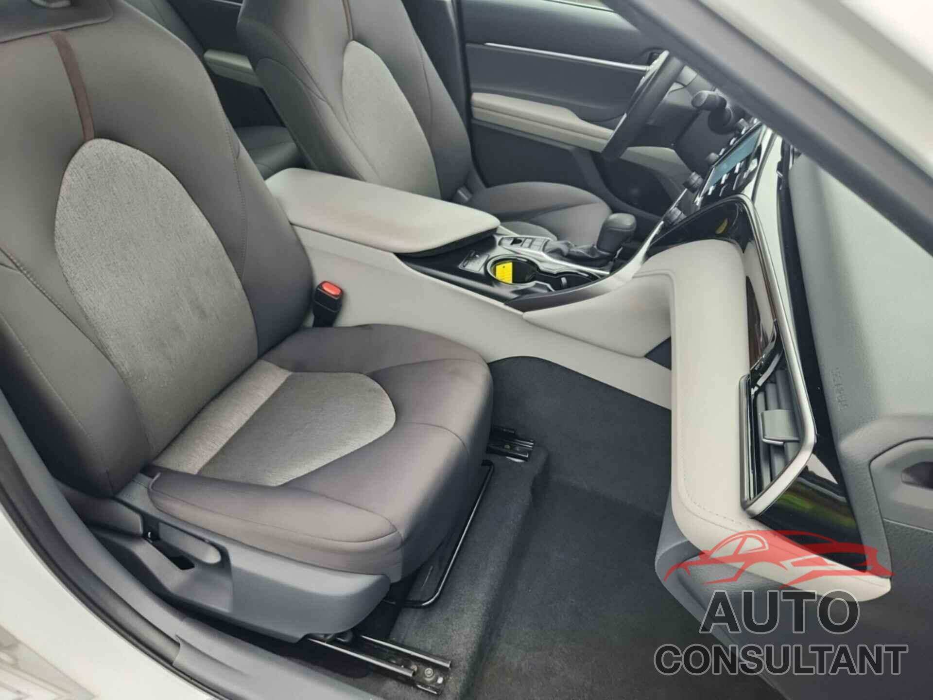 TOYOTA CAMRY 2019 - 4T1B31HKXKU511816