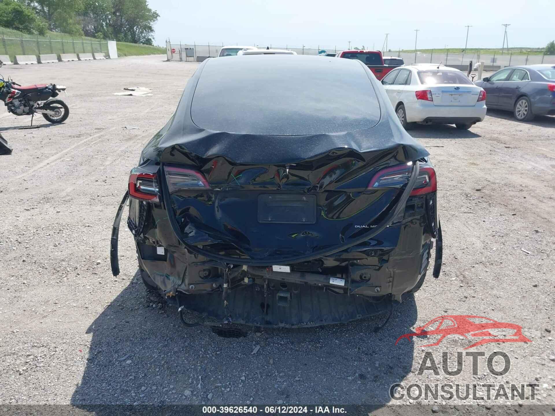 TESLA MODEL Y 2022 - 7SAYGAEE0NF575669