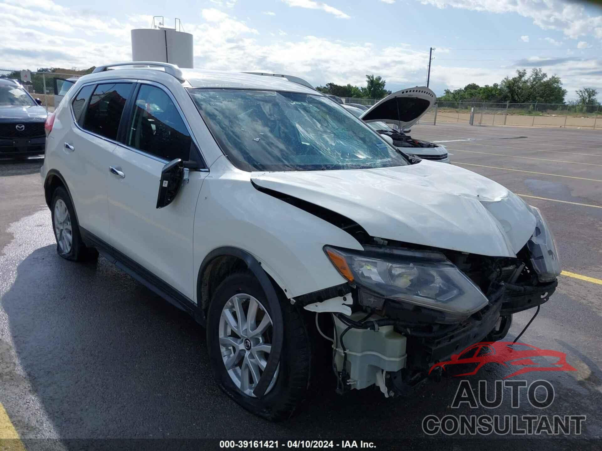 NISSAN ROGUE 2017 - KNMAT2MT5HP529474