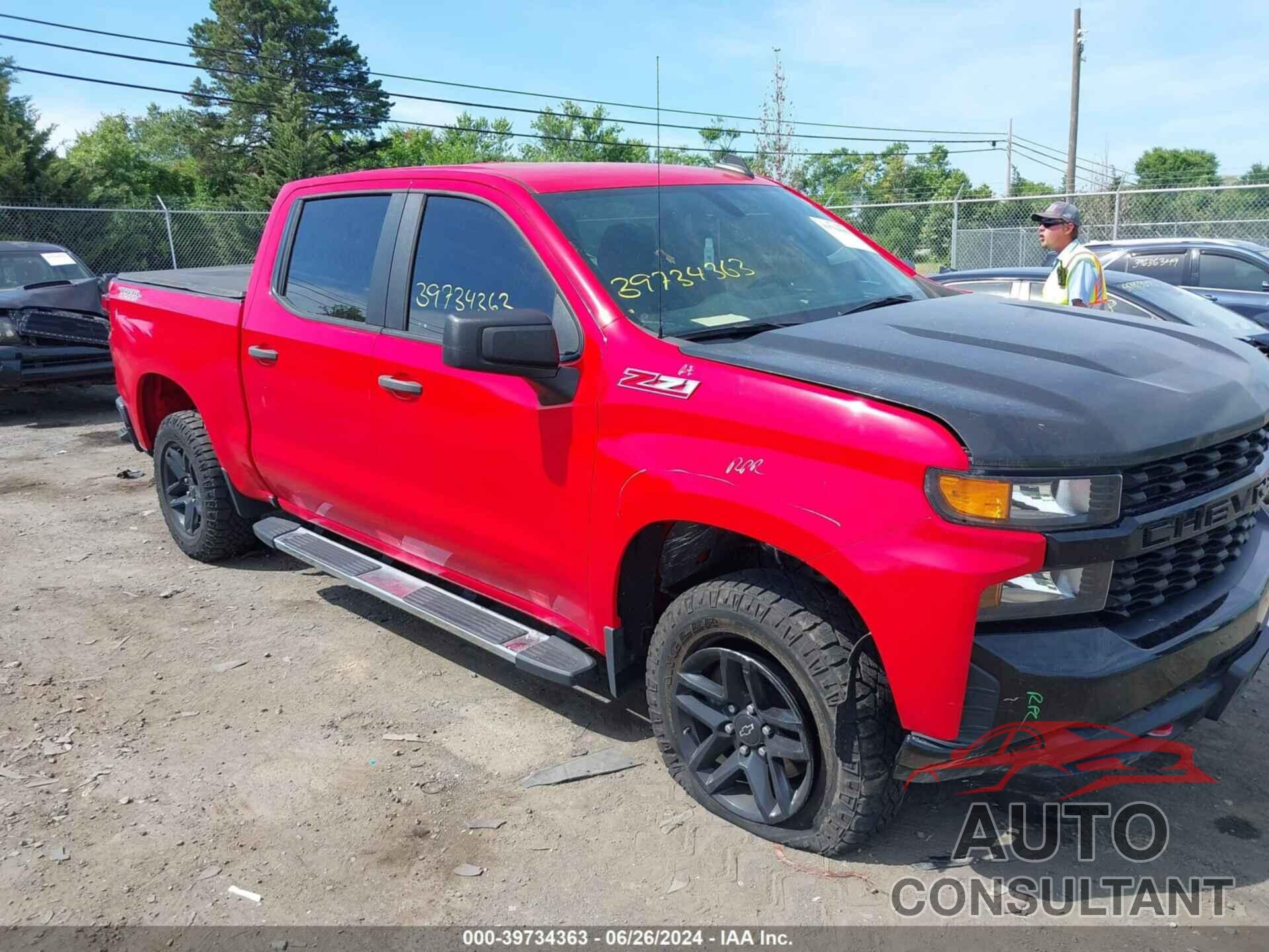 CHEVROLET SILVERADO 1500 2020 - 1GCPYCEHXLZ153136