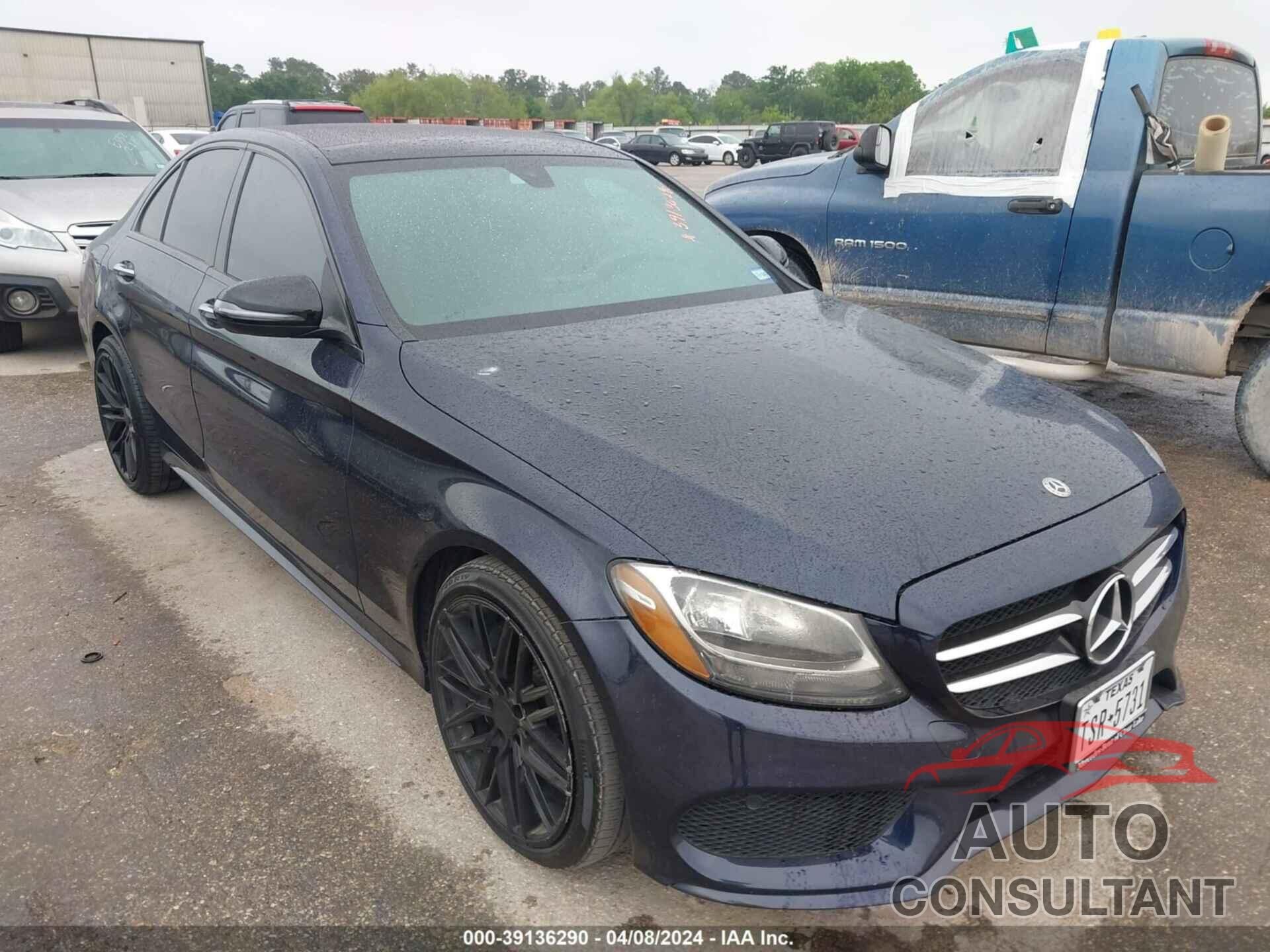 MERCEDES-BENZ C 300 2018 - 55SWF4JB1JU263101