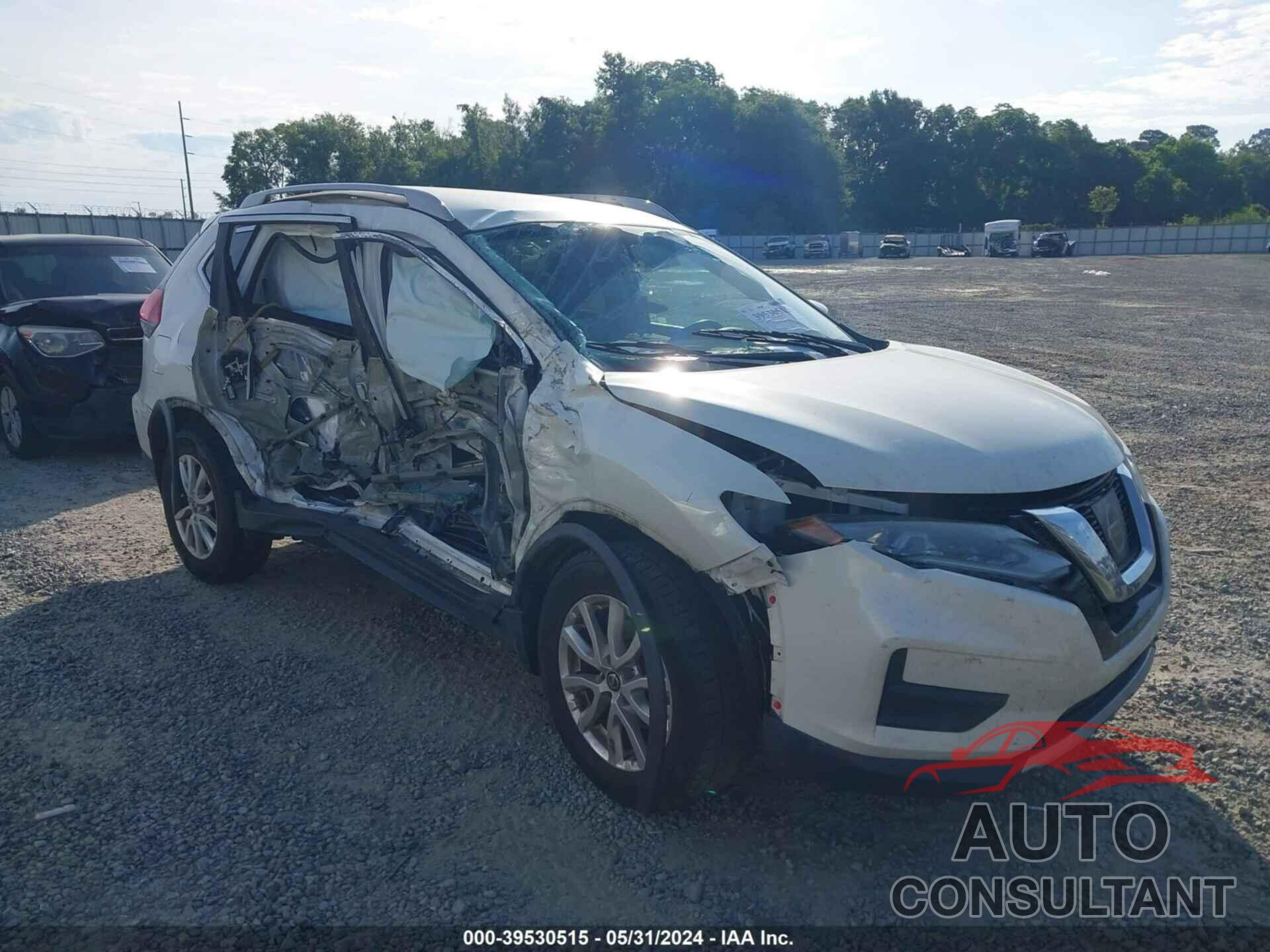 NISSAN ROGUE 2017 - 5N1AT2MT1HC826597