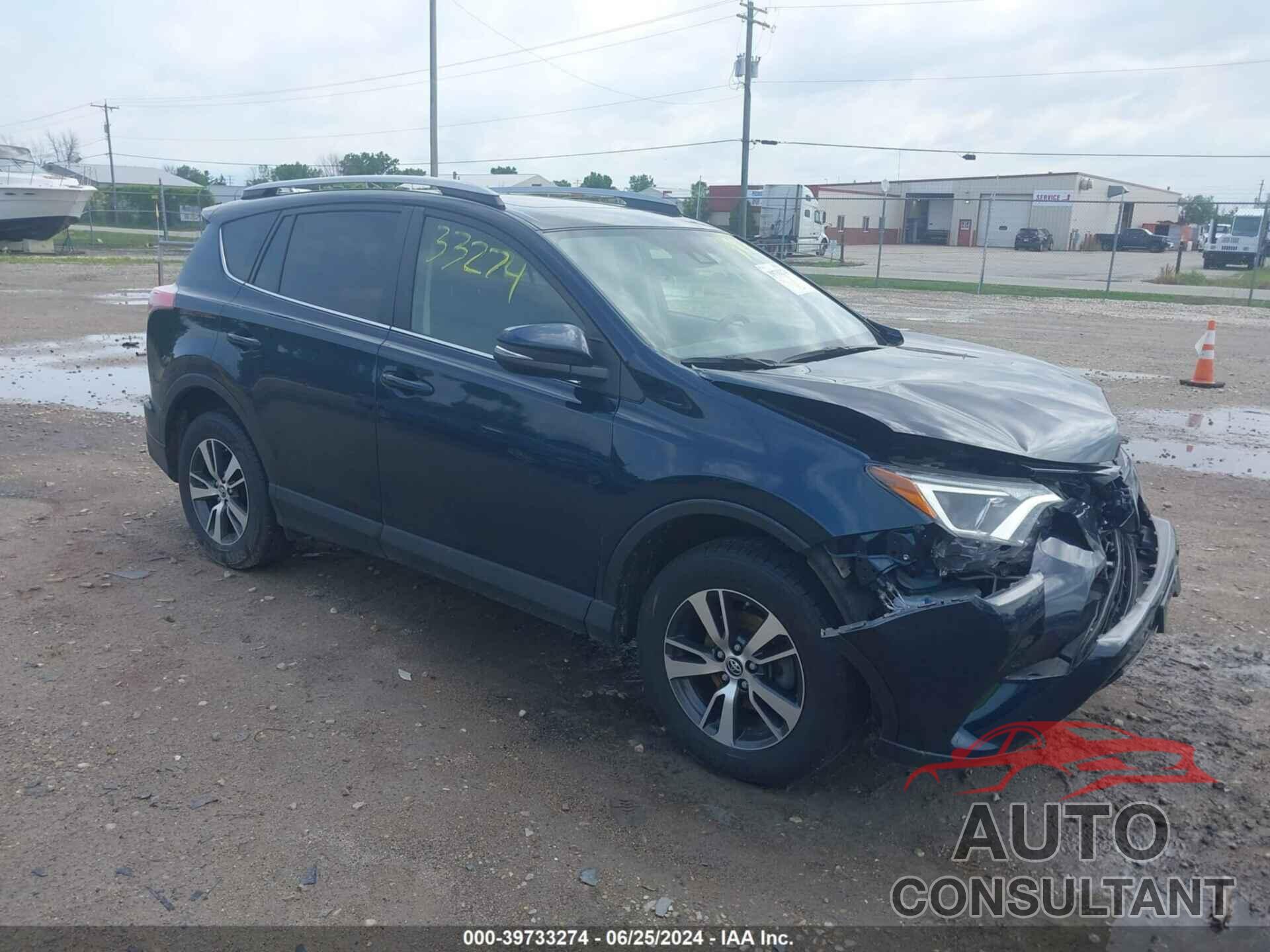 TOYOTA RAV4 2017 - JTMRFREVXHJ700886