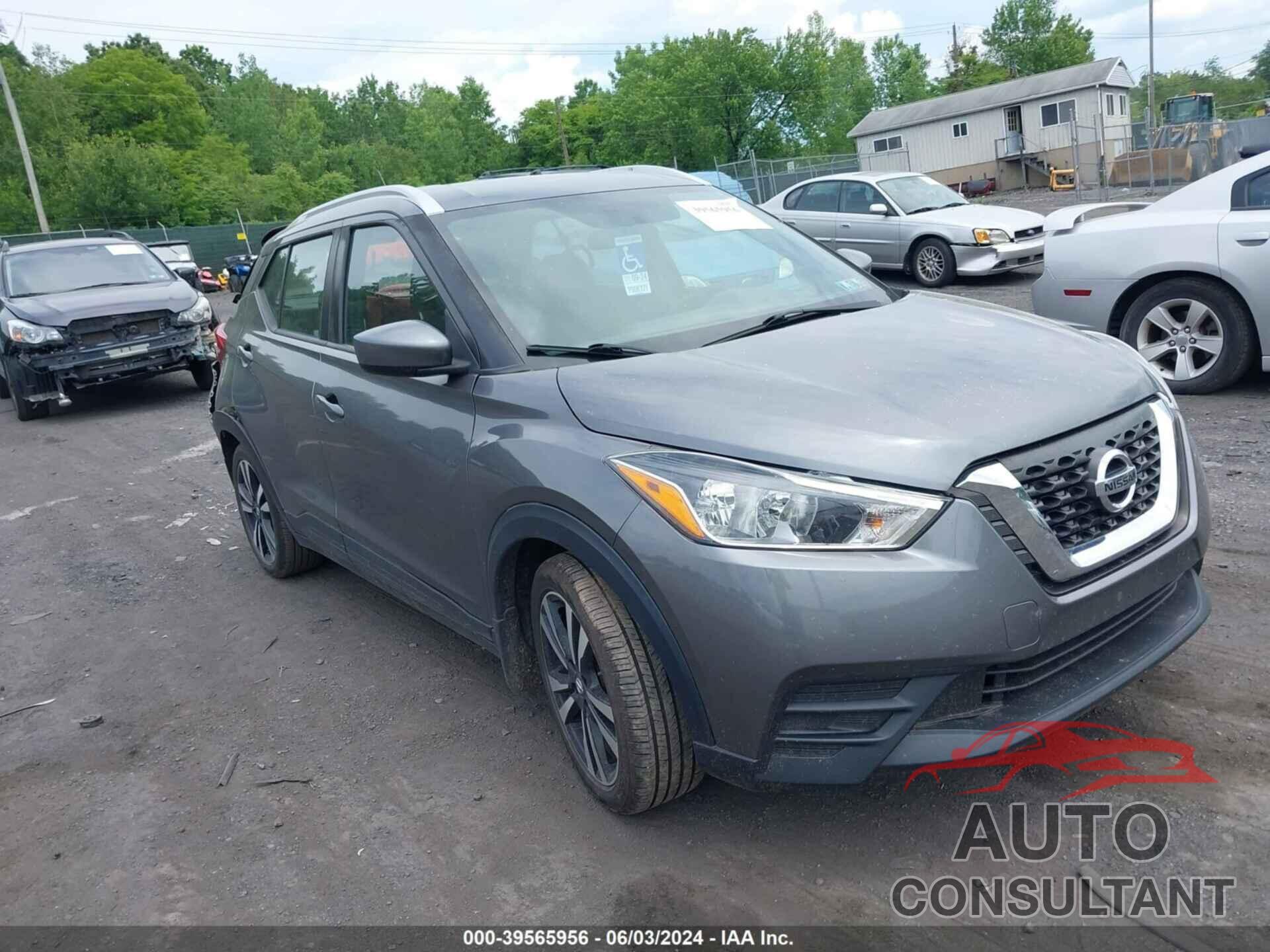 NISSAN KICKS 2018 - 3N1CP5CU7JL532907