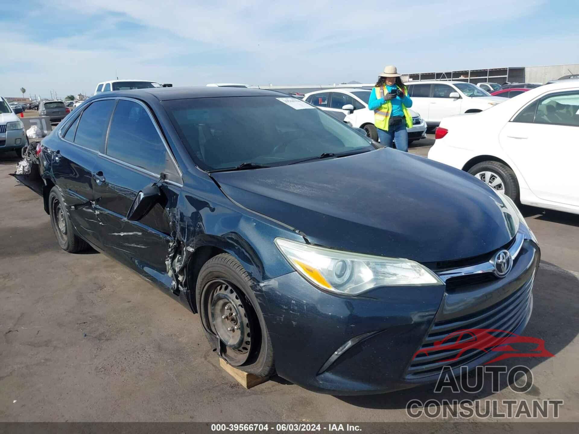 TOYOTA CAMRY 2016 - 4T1BF1FK7GU529403