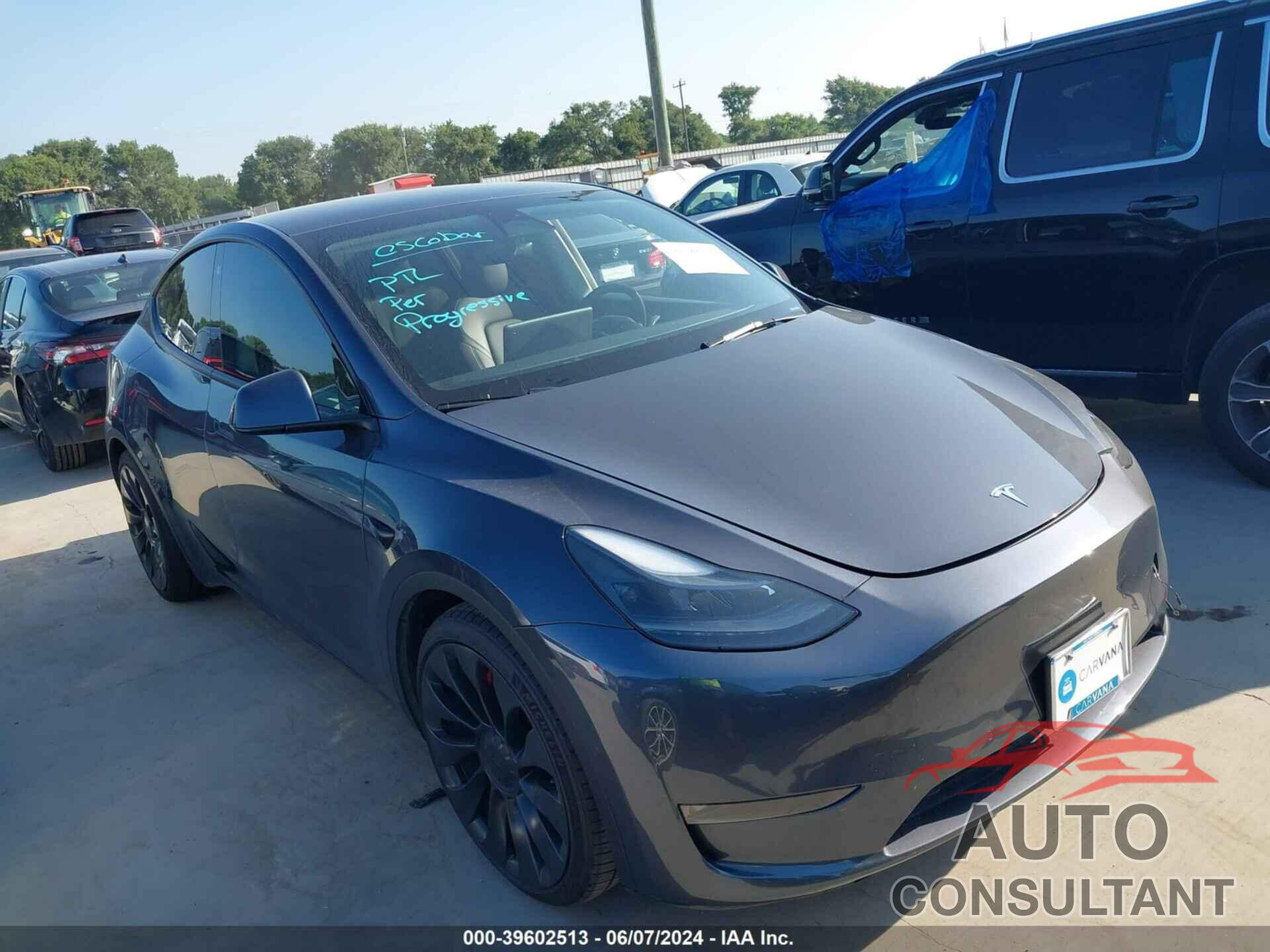 TESLA MODEL Y 2022 - 7SAYGDEF8NF520915