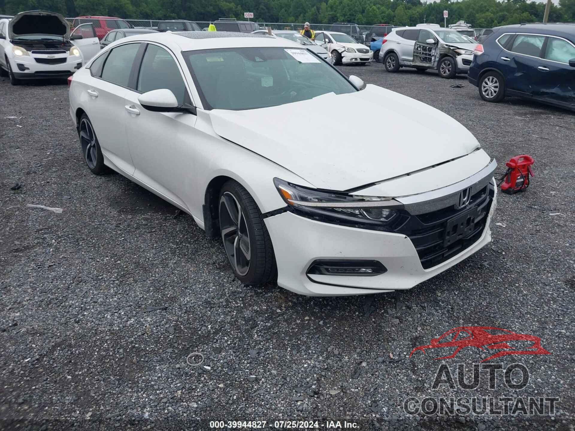 HONDA ACCORD 2018 - 1HGCV2F32JA037415