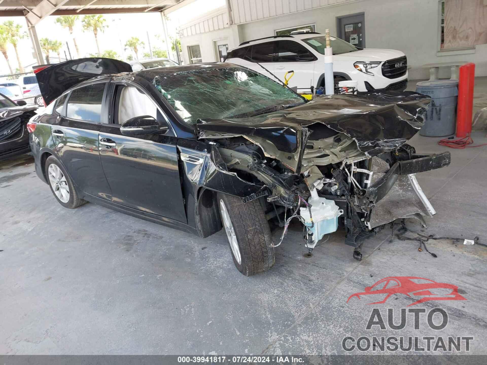 KIA OPTIMA 2018 - 5XXGT4L33JG255065