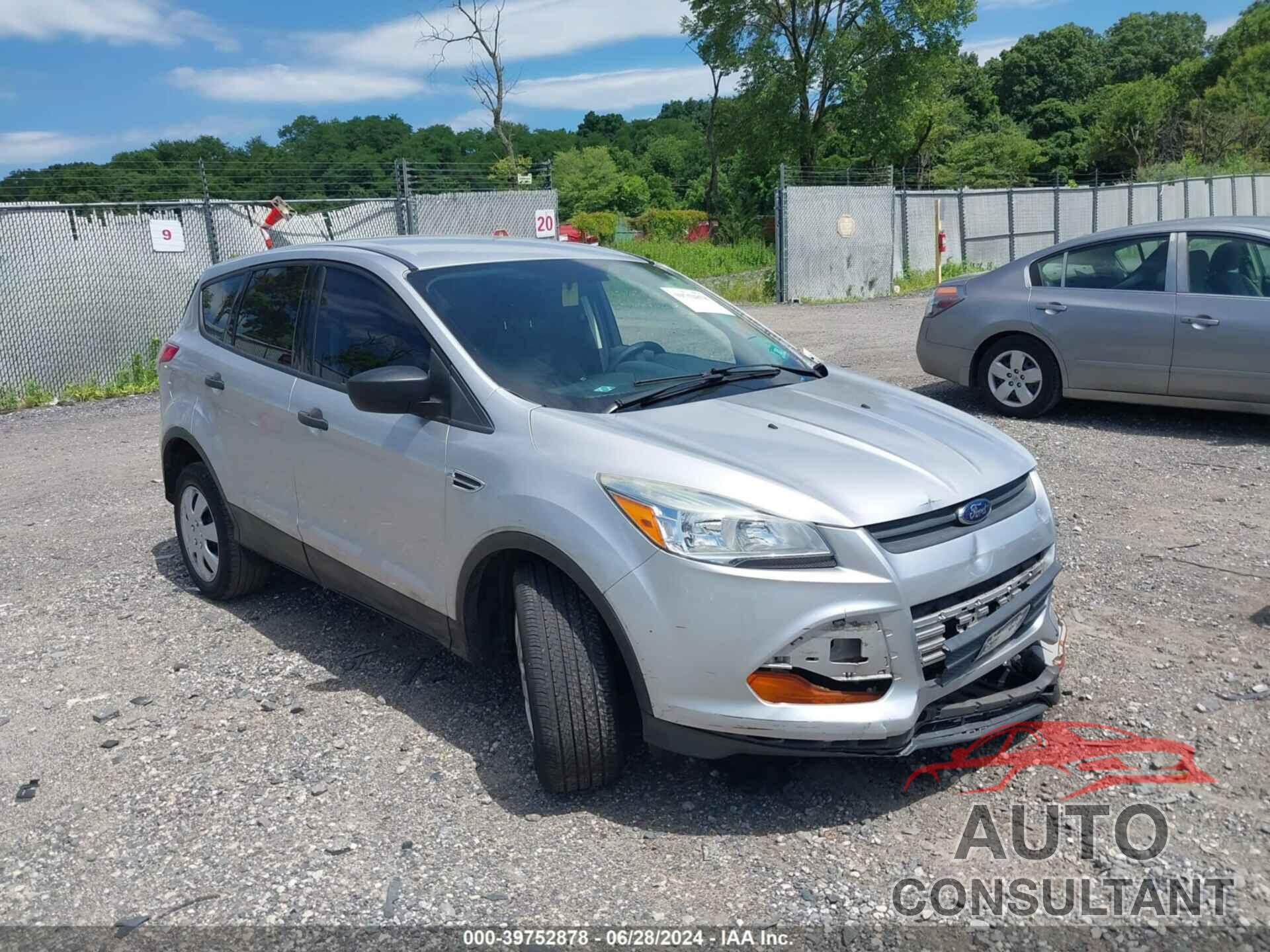 FORD ESCAPE 2016 - 1FMCU0F70GUC18153