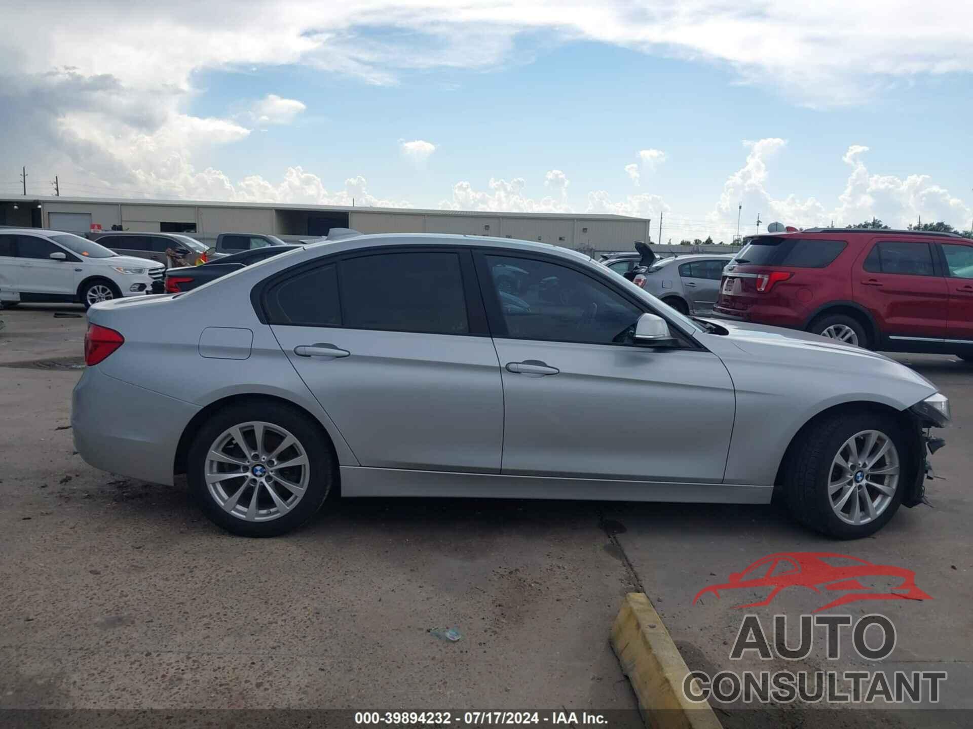 BMW 320I 2016 - WBA8E1G57GNT36332